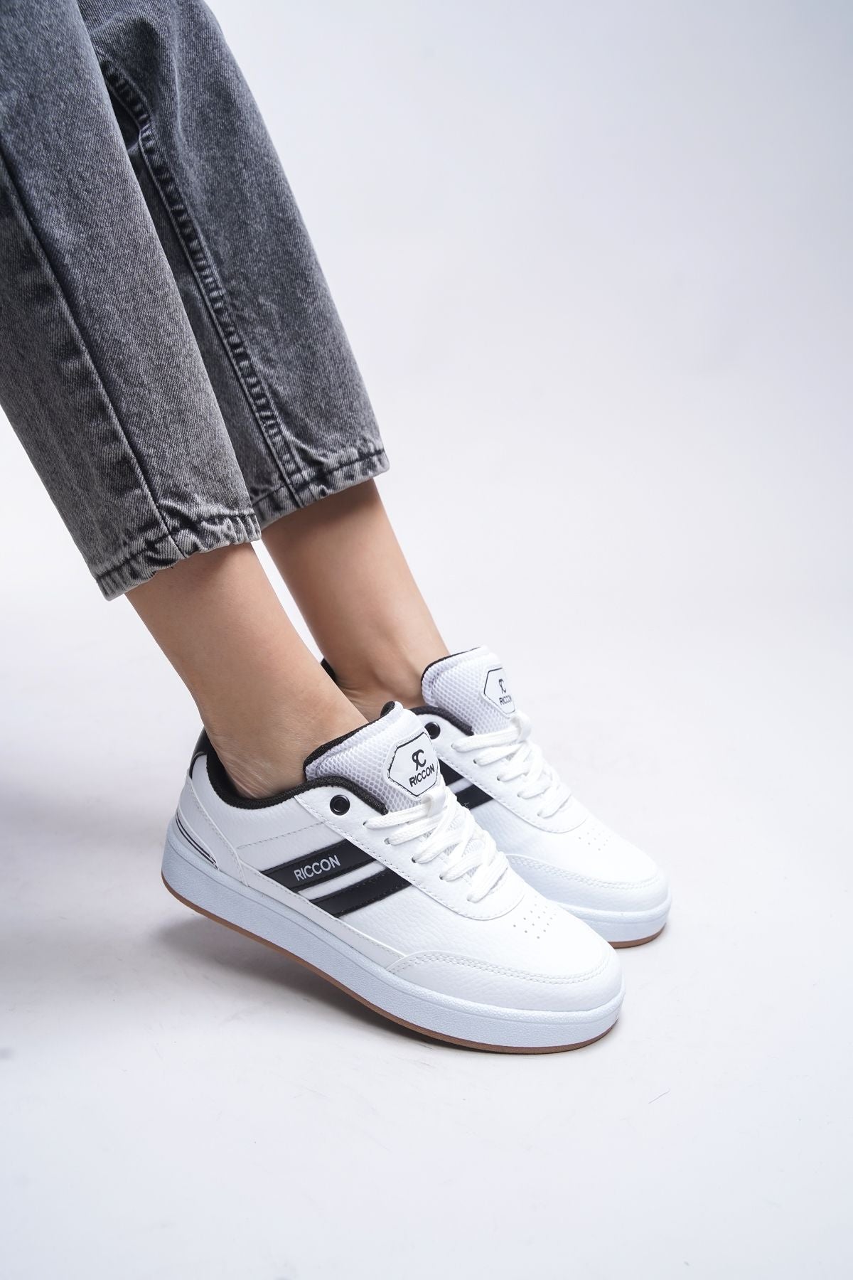 Zraudan Unisex Snekaer 001234 White Black Crepe