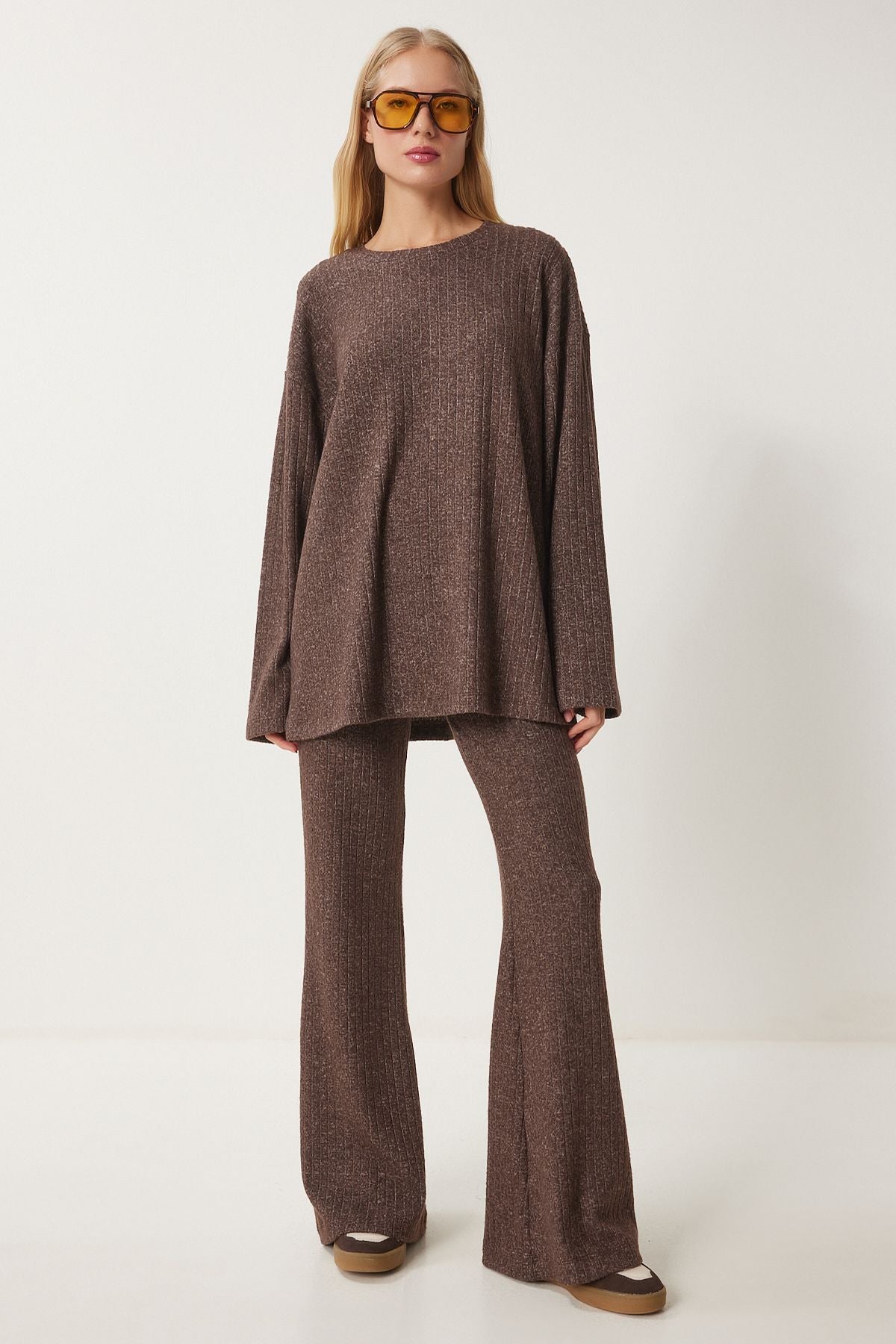 Female brown comfortable wick knitted blouse trousers set RG00047