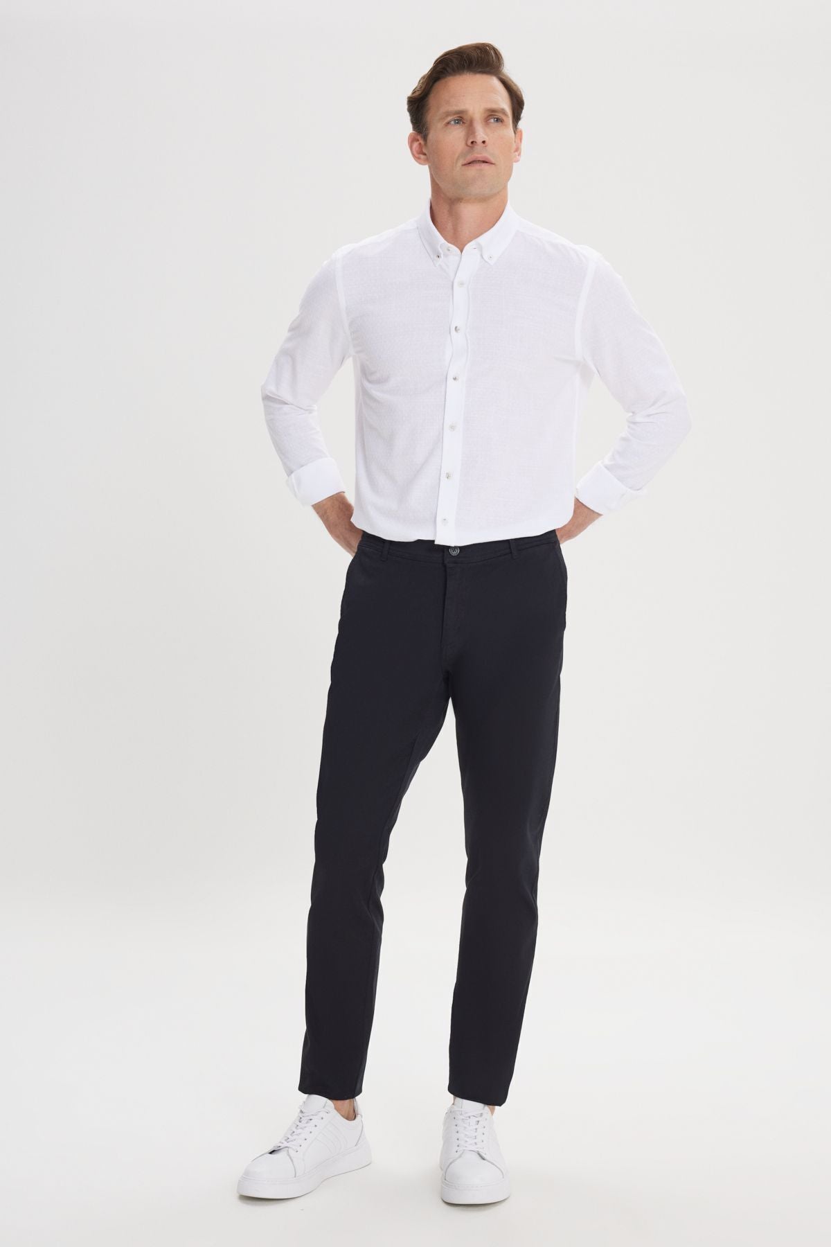 Men's black canvas slim fit narrow cut side mobile chino pants