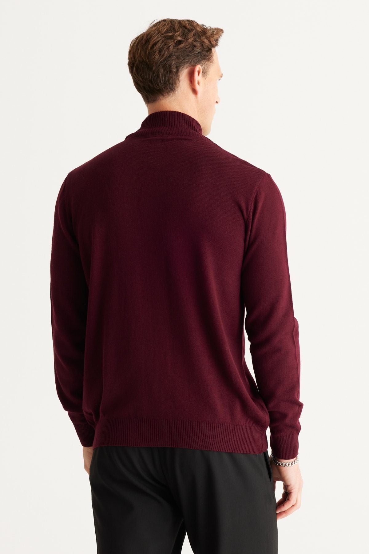 Men's burgundy hair does not make standard fit normal cut half fisherman collar knitwear sweater