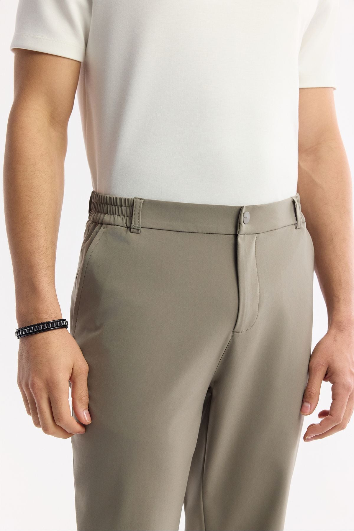 Men's khaki as well as rubber fabric nora slim fit pants A51y3077