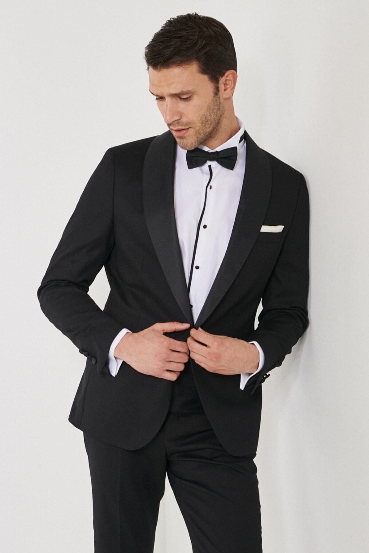 Men's black slim fit narrow cut narrow cut mono collar porch tuxedo with patterned patterned grooming