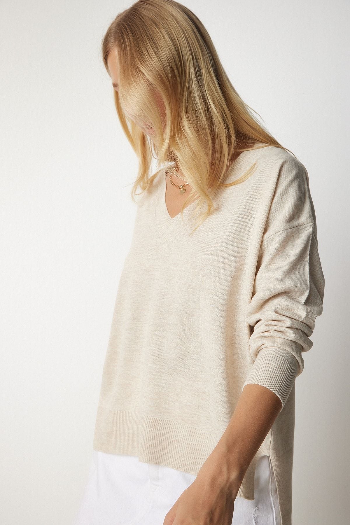 WOMEN'S CREAM V YAKA OVERSIZE knitwear sweater BV00082