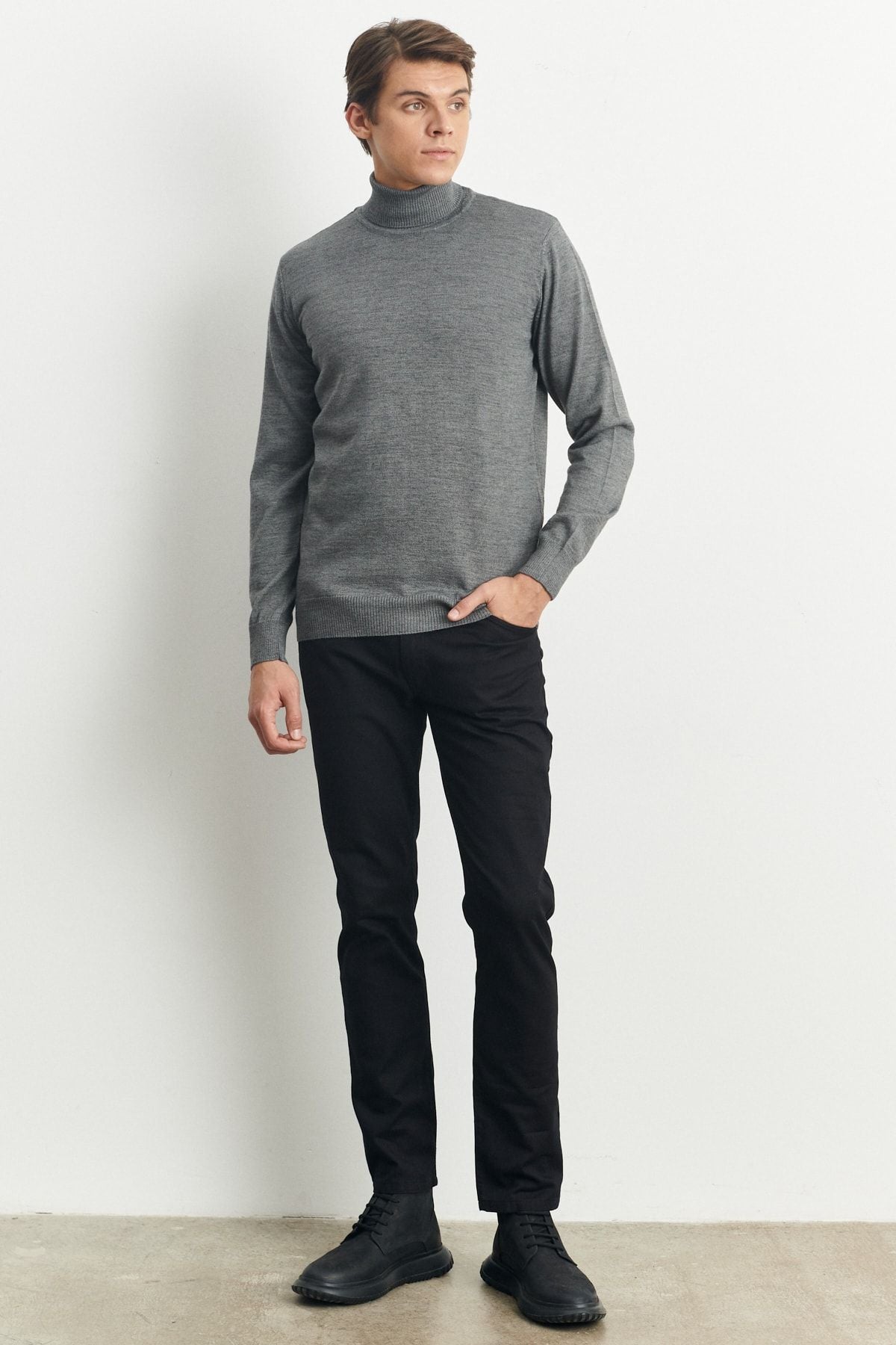 Men's Gray Melanj Standard Fit Normal Class