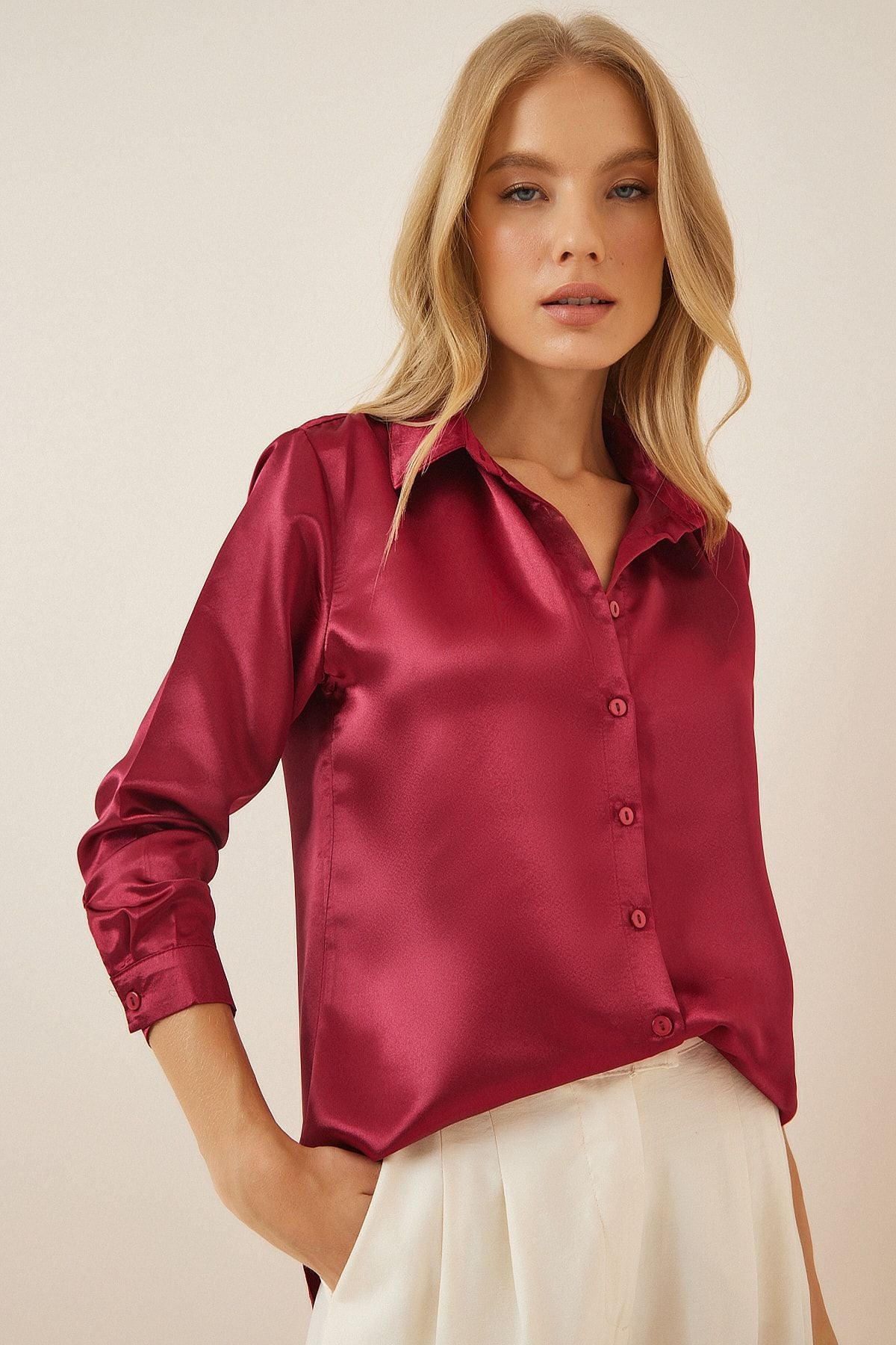 Woman Bordeaux Lightly Duped Satin Surface Shirt DD00990