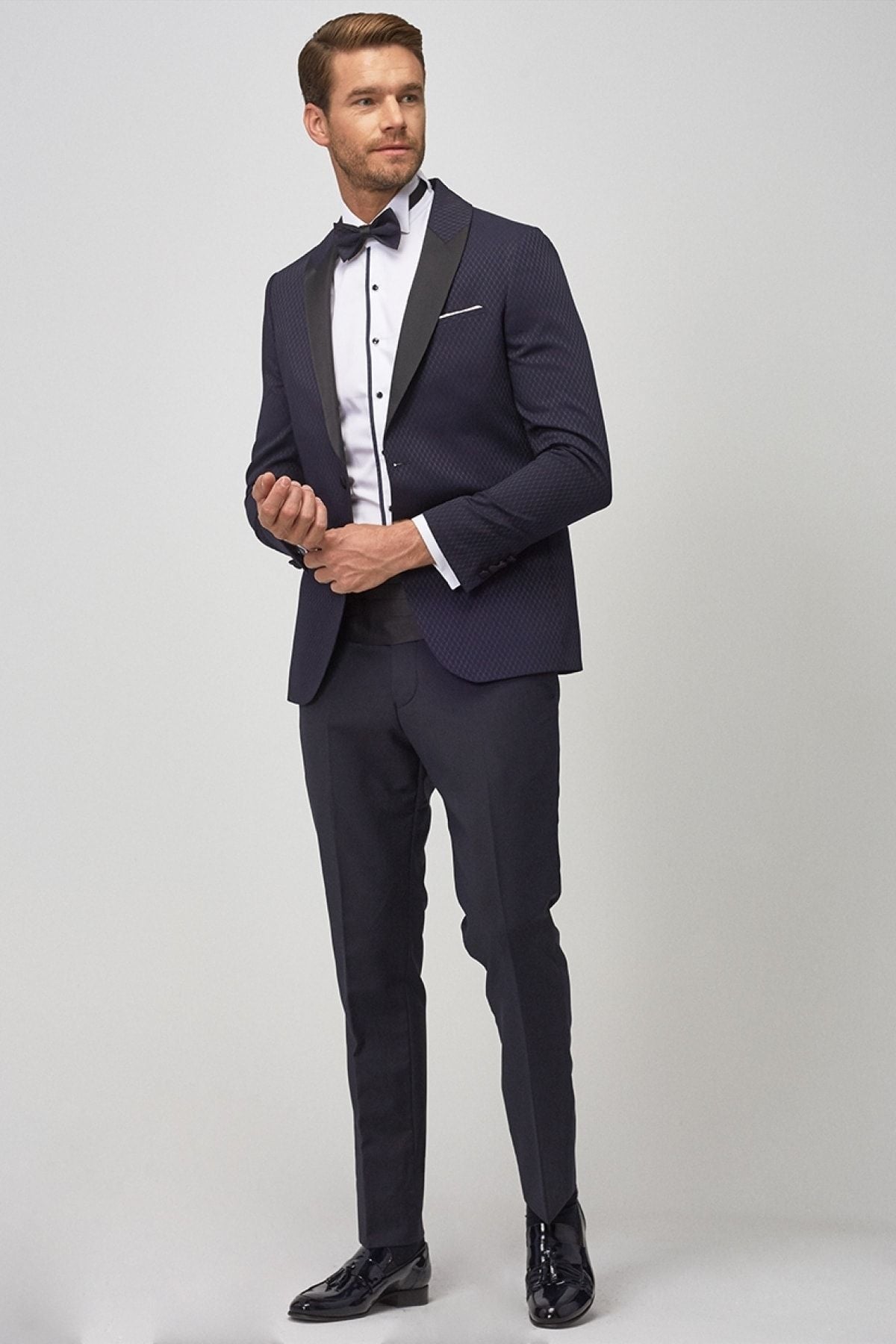 Men's Navy Blue-Black Slim Fit Patterned Tuxedo Groom