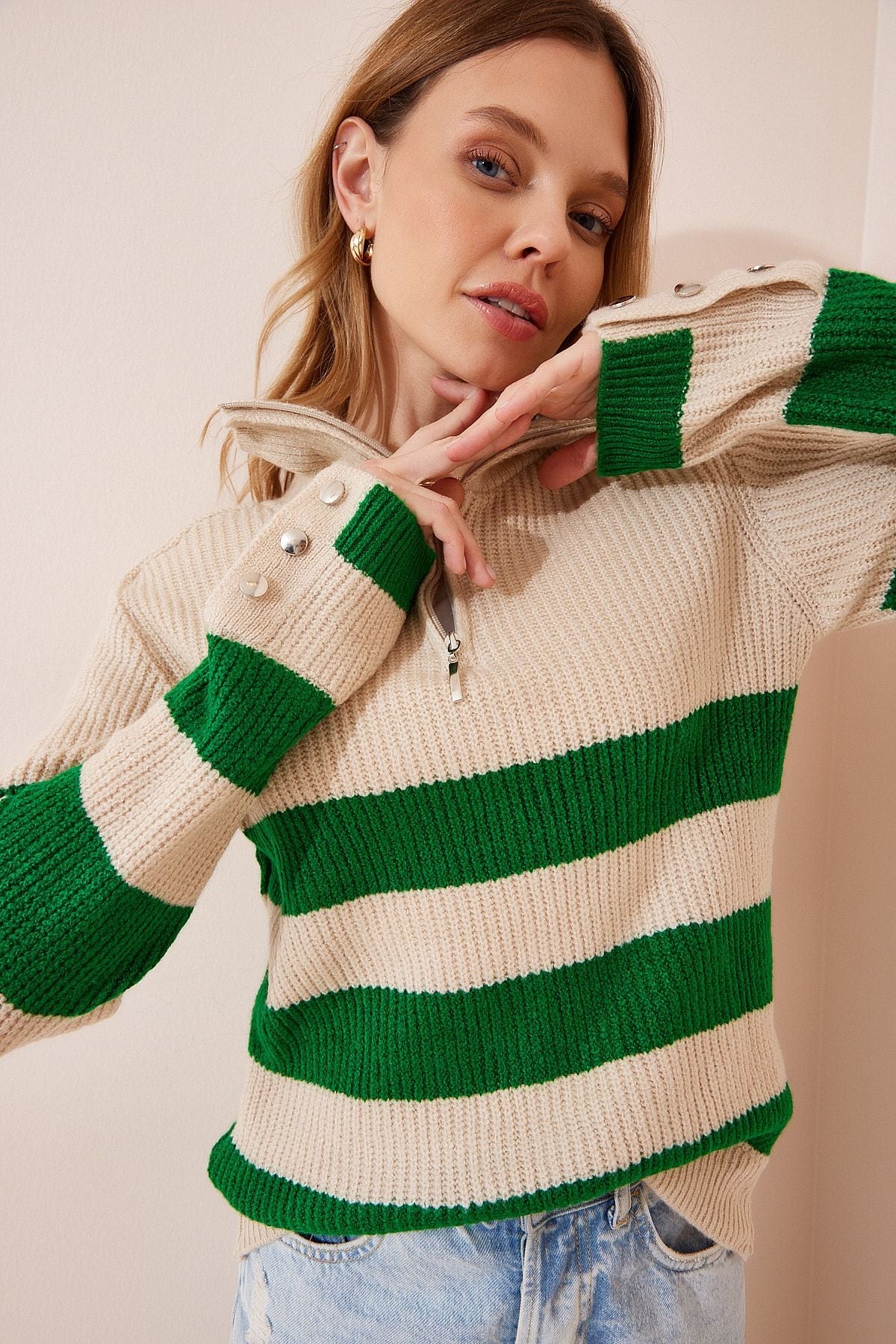 Women's Cream Green Zippered Fisherman Neckline Triko Sweater LX00042
