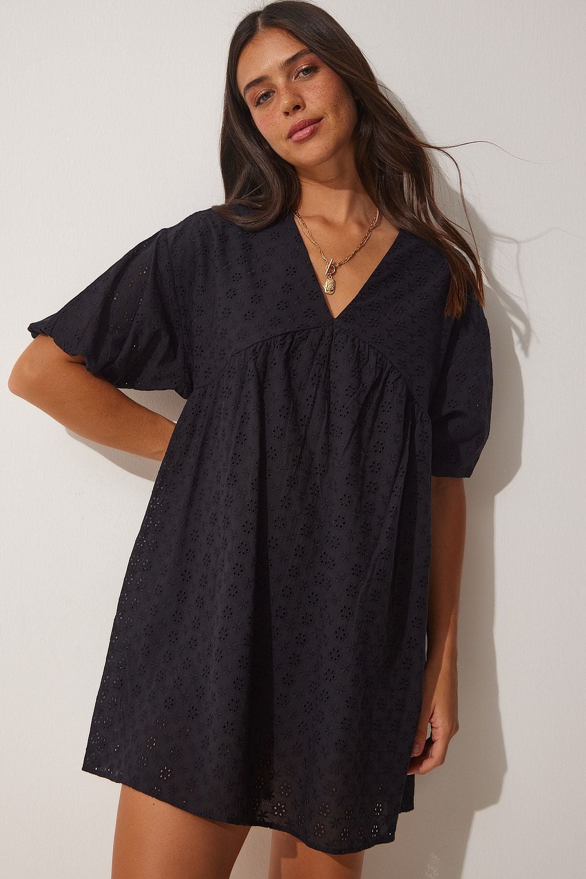 Female Black Fisto V -Neck Summer Mini Clash Dress DD01201