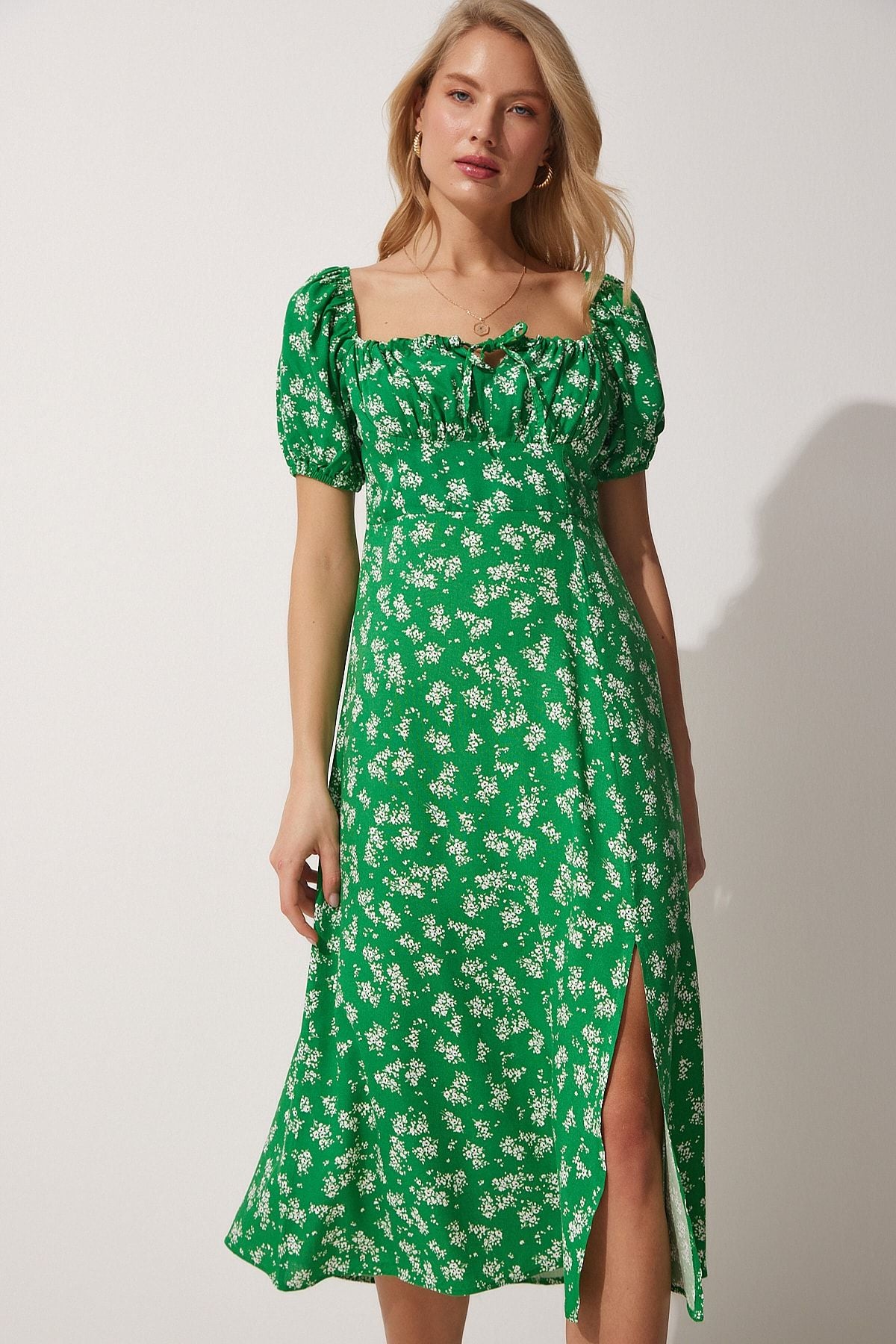 Female Green Carmen Yaka Floral Summer Viscose Dress DD01209
