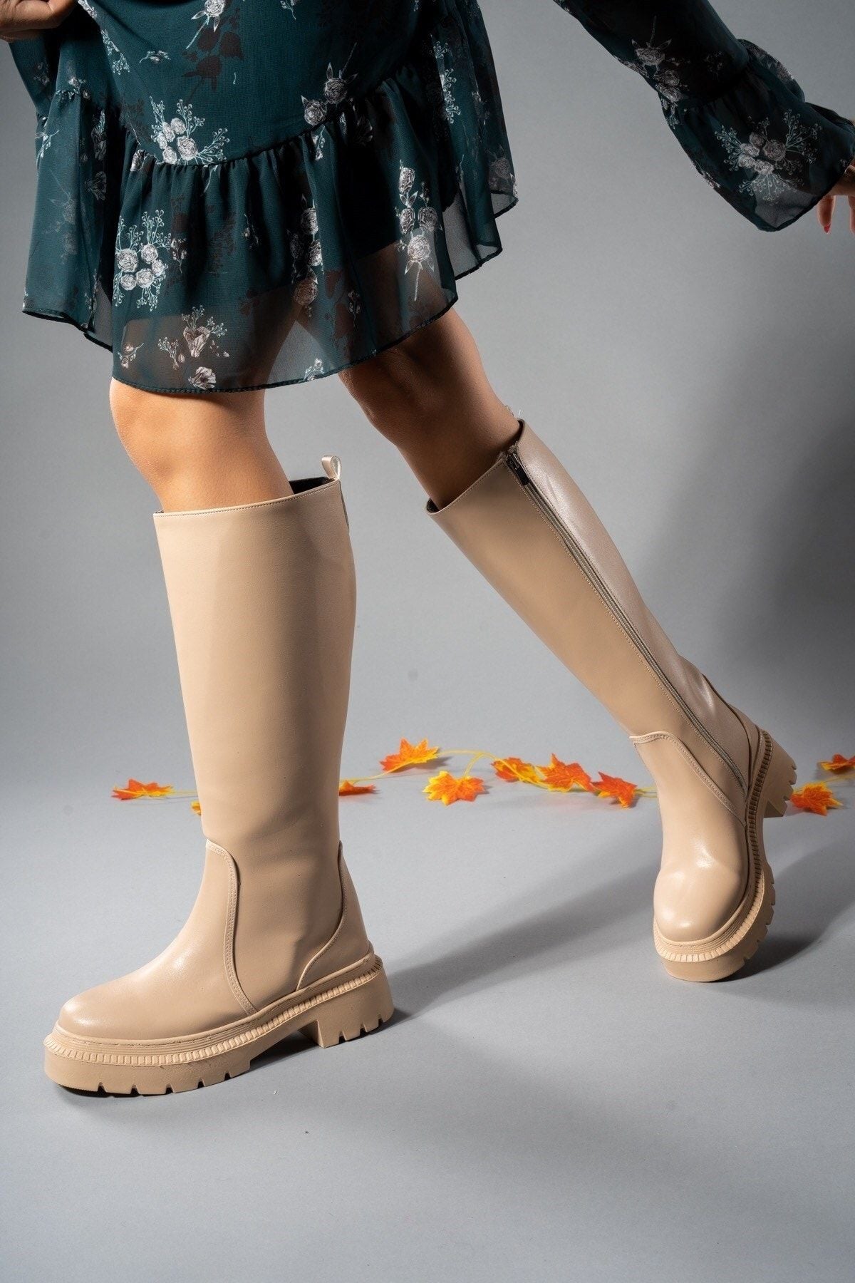 Nude Women Zippered Boots 0012212