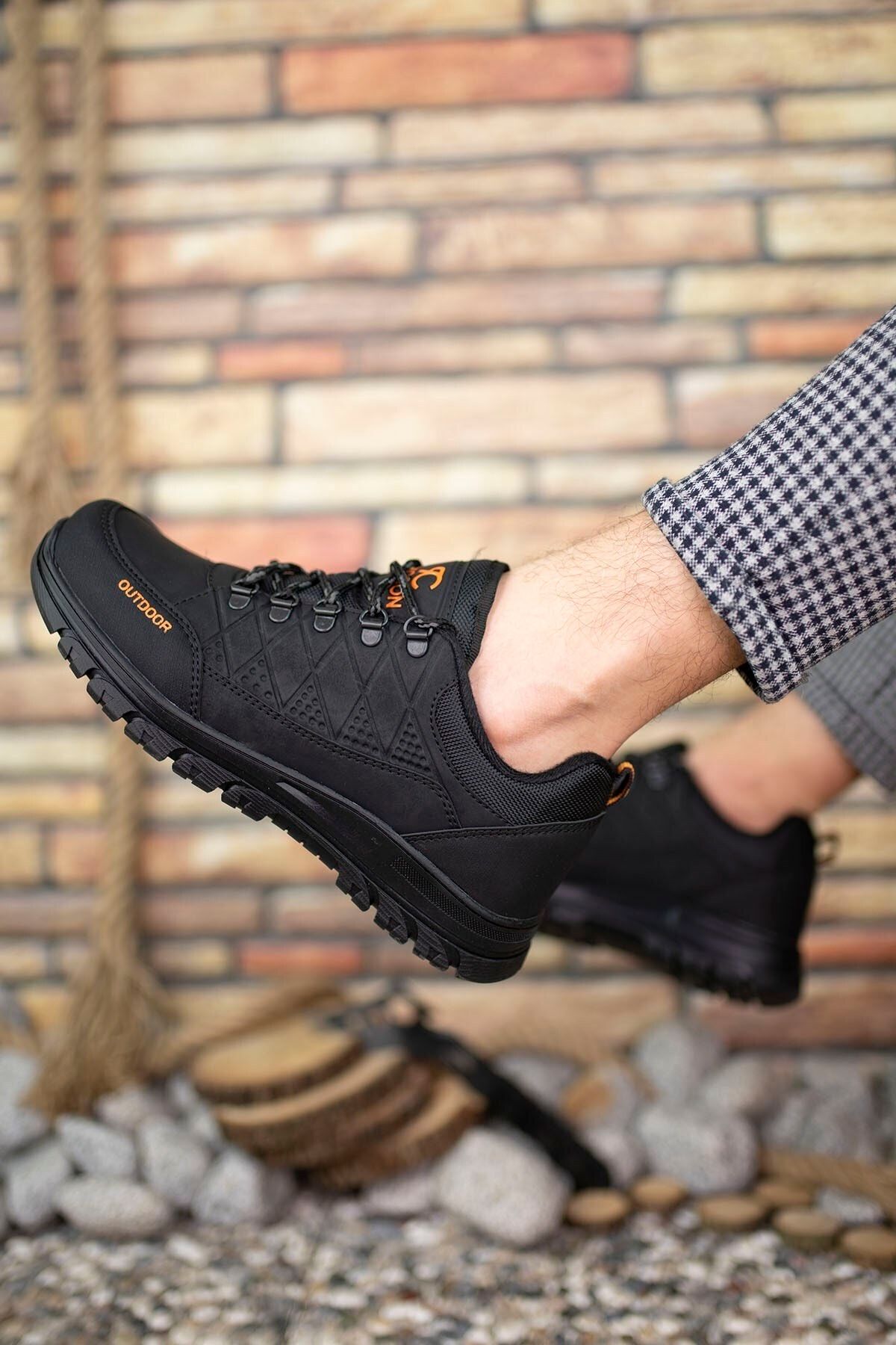 Black black men trekking shoes 0012114