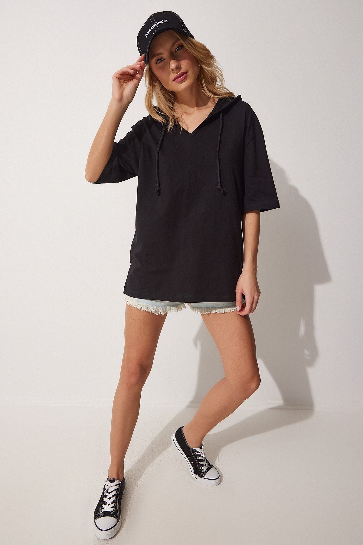 Woman black hooded oversize cotton tshirt nj00119