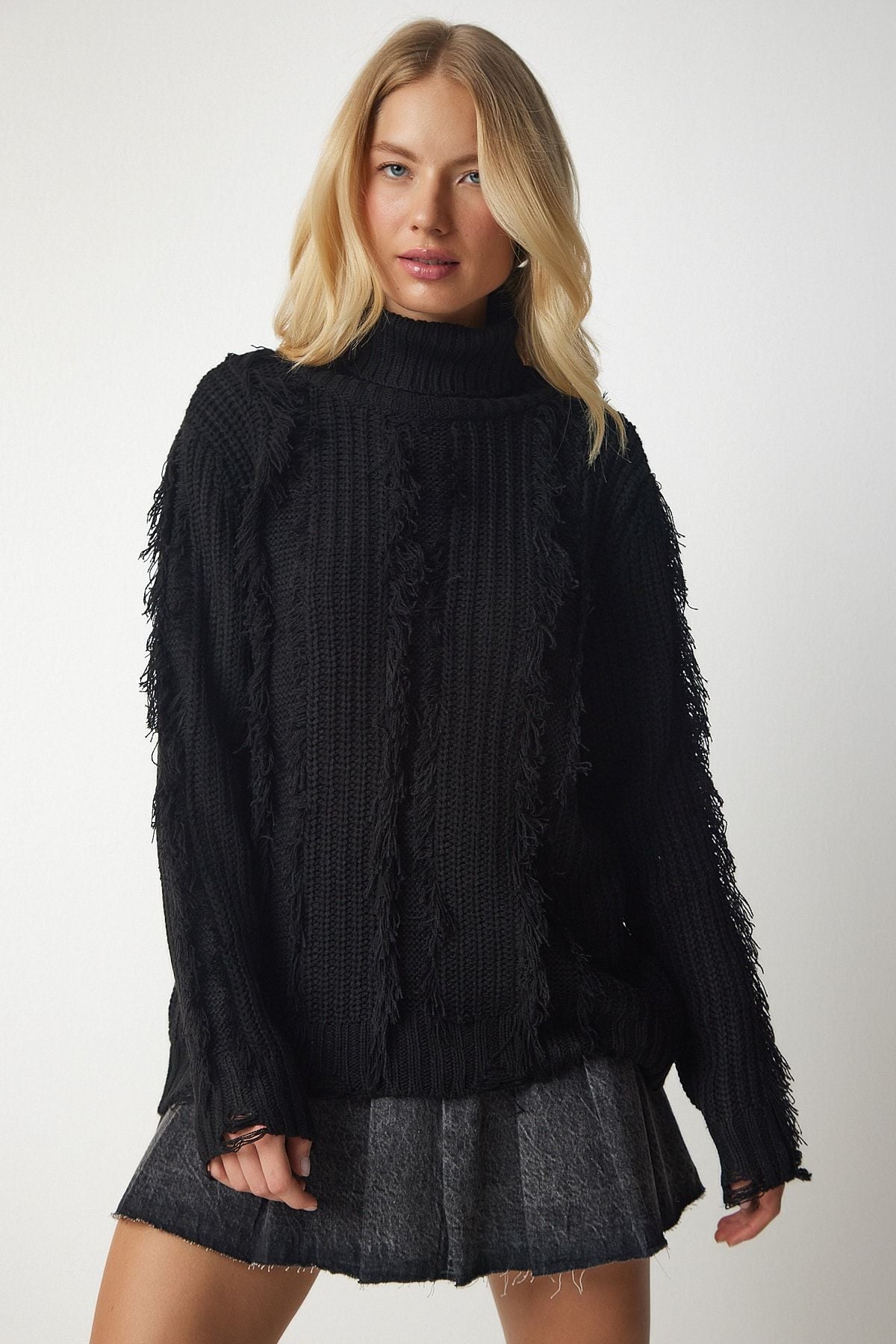 Woman Black Tassel and Torn Detailed Knitwear Kazakh Ki00099