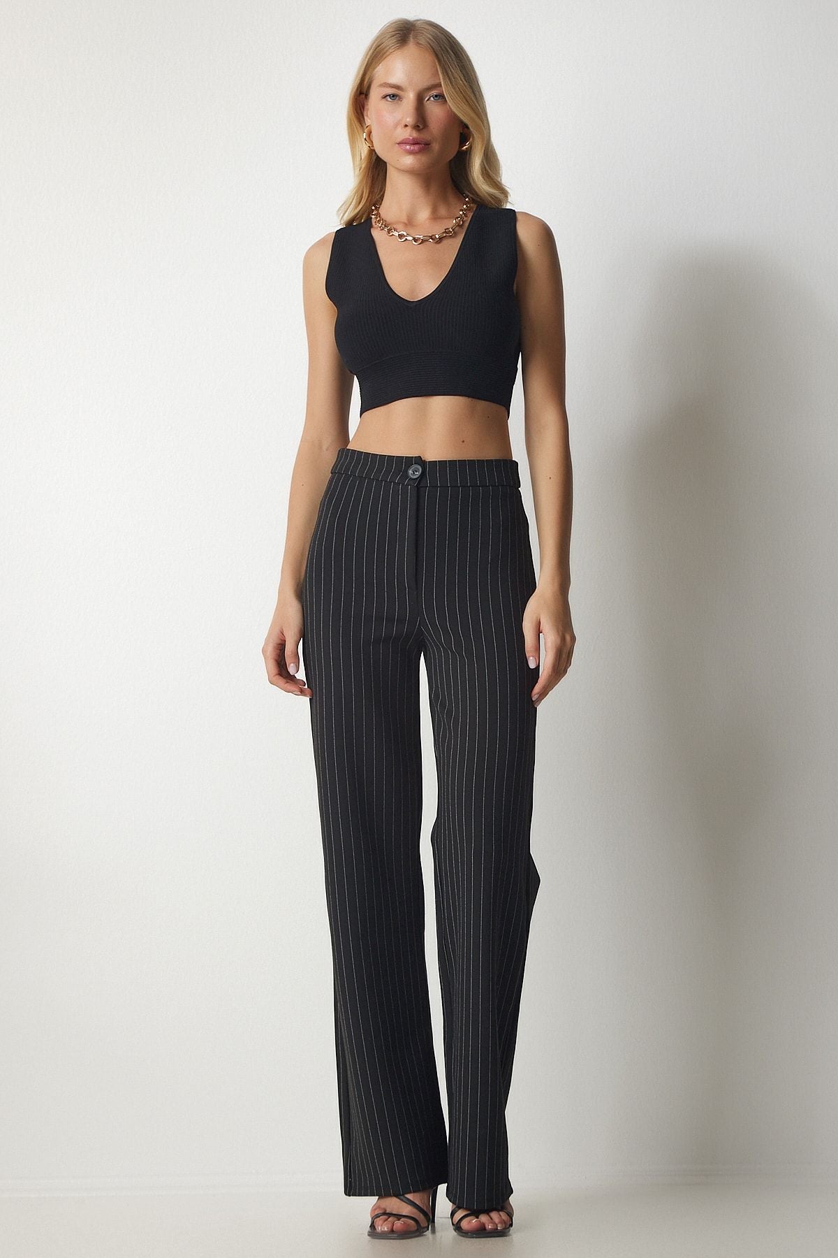 Woman black fine striped comfortable knitting pants ub00142