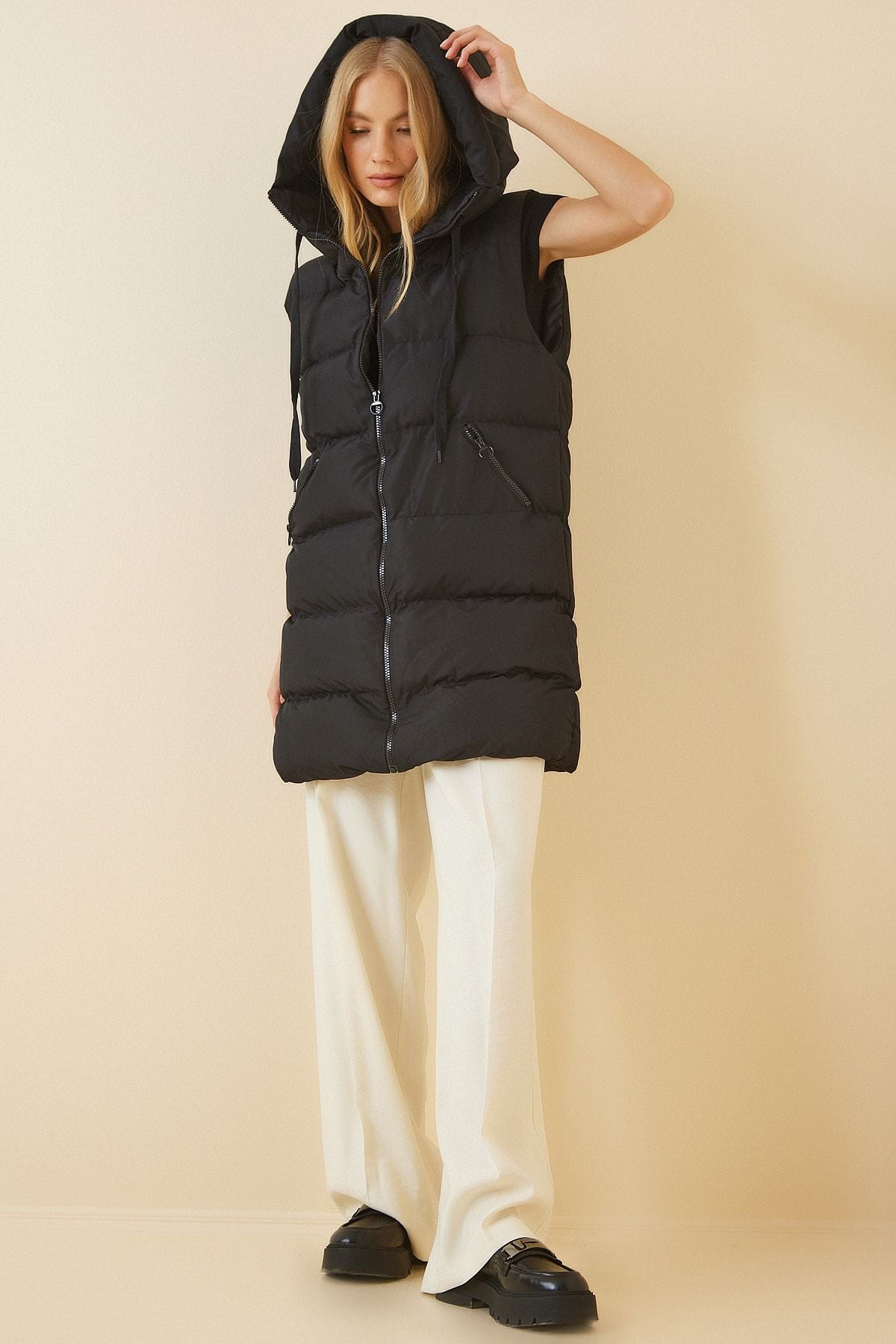 Women's black hooded long swelling vest RV00058