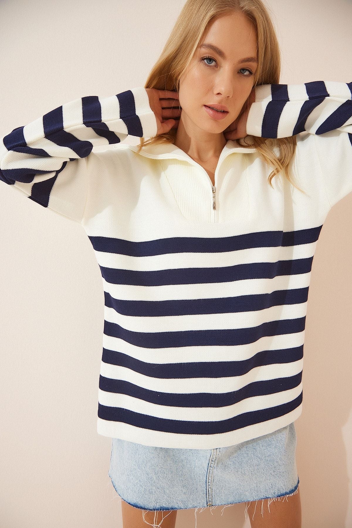 Woman Navy blue white zipper upright collar striped overwheeling knitwear sweater BV00009