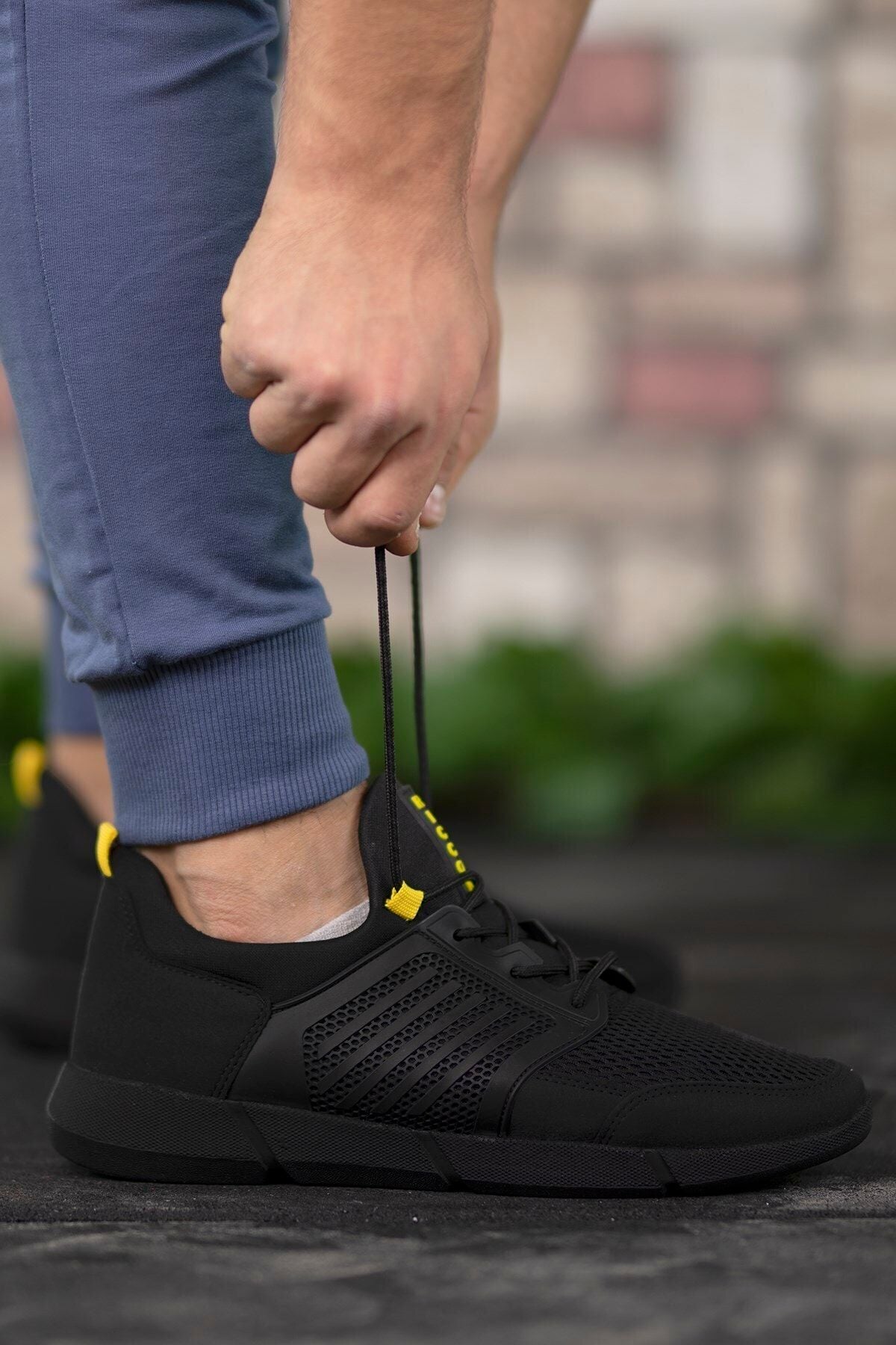 Black Yellow Men Sneaker 0012105