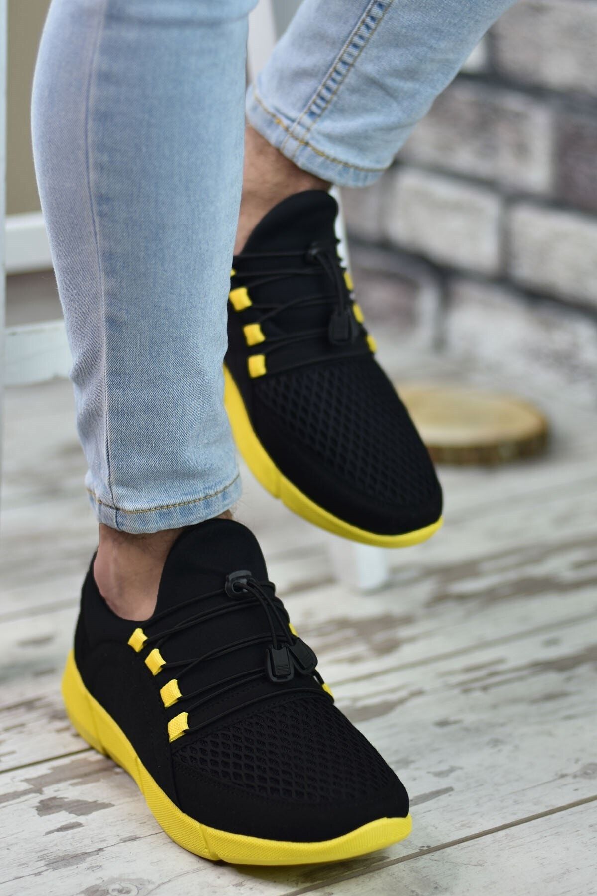 Black Yellow Men Sneaker 00122015