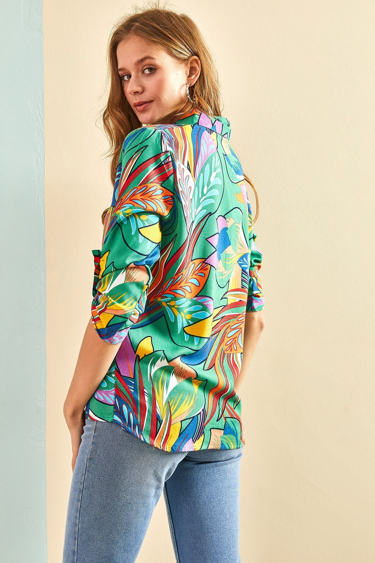 Female multi leaf patterned arm folding viscose shirt