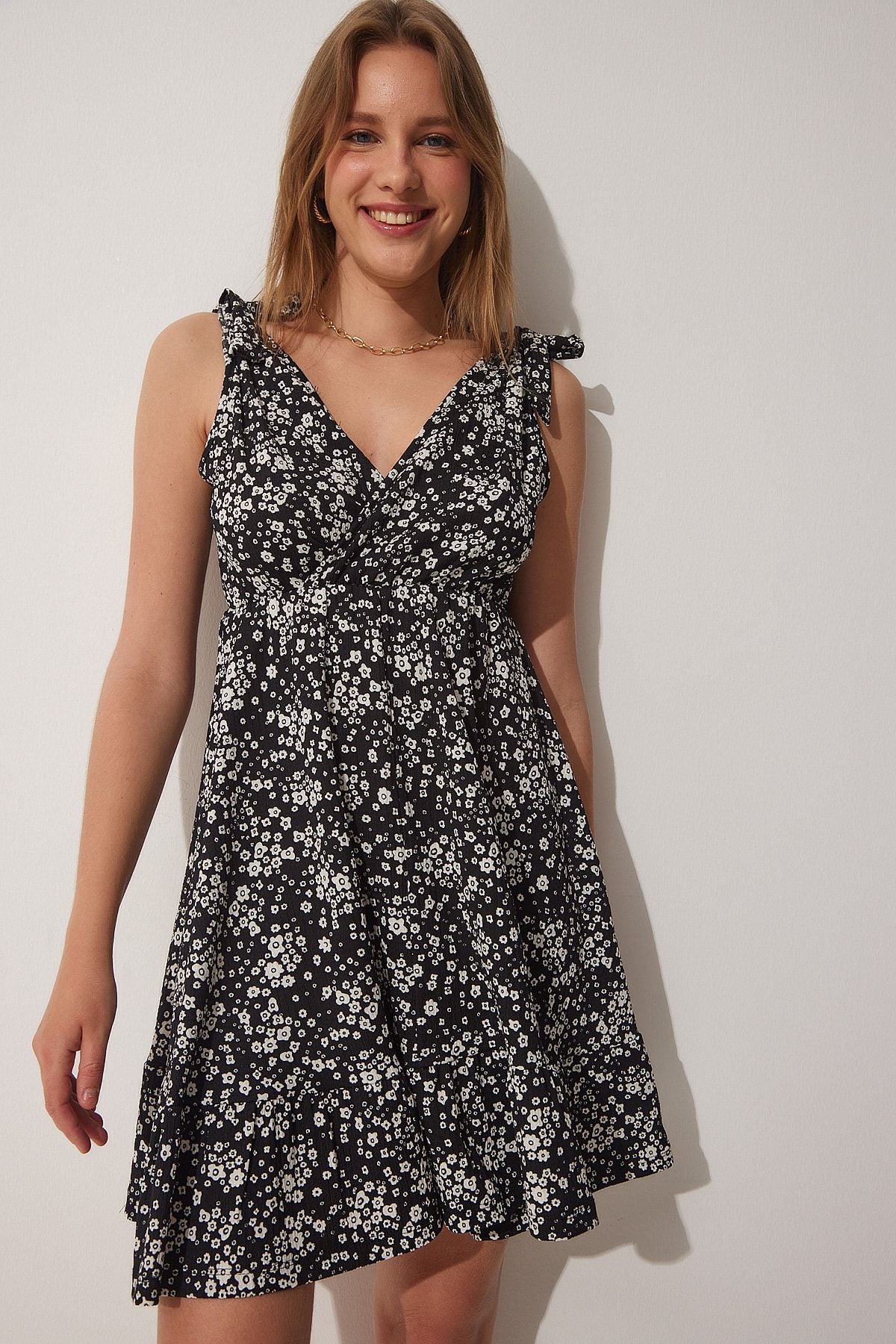 Woman Black Summer Flower Viscose Dress FF00129