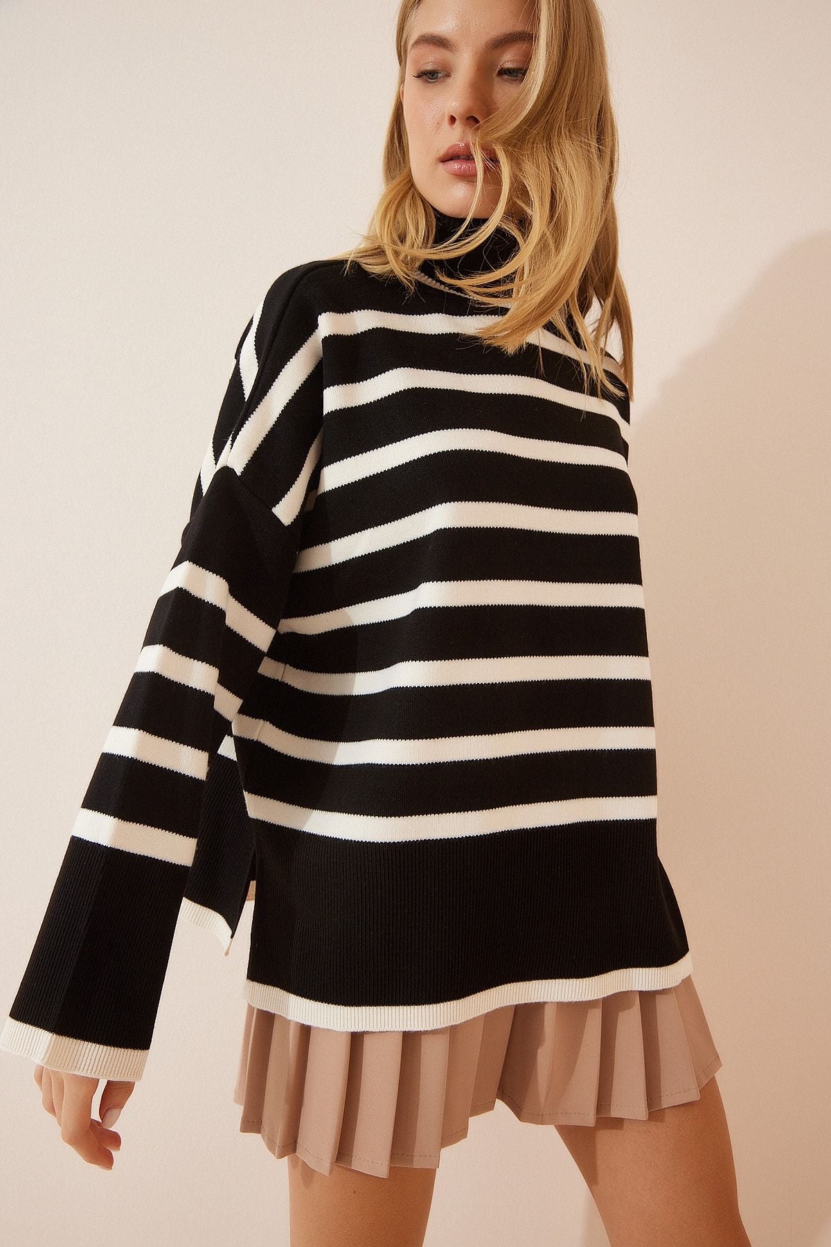 Women's Bone Black Fisherman Yaka Oversize striped knitwear sweater BV00014
