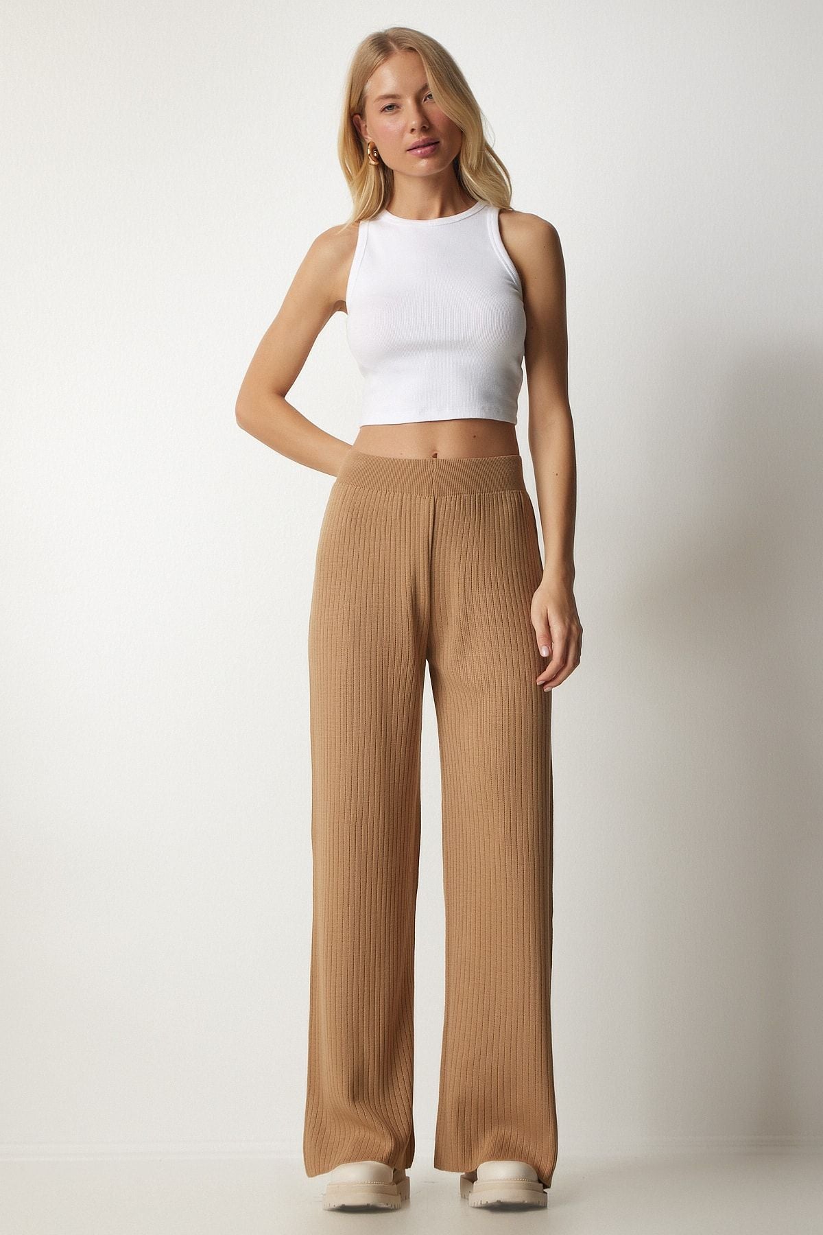 Female Biscuit Red Triko Pants Ki00096
