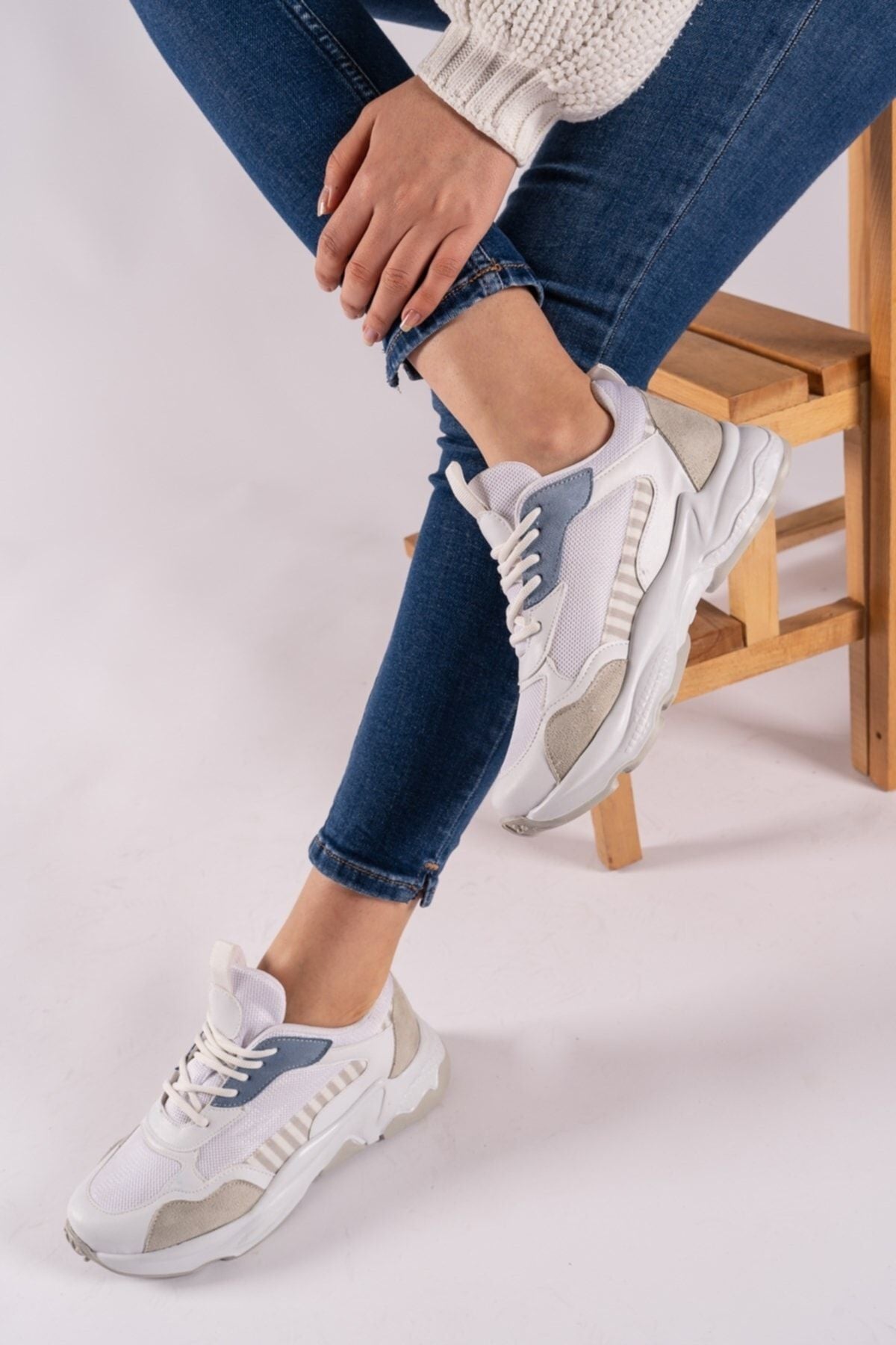 Woman White Sneaker 0012189