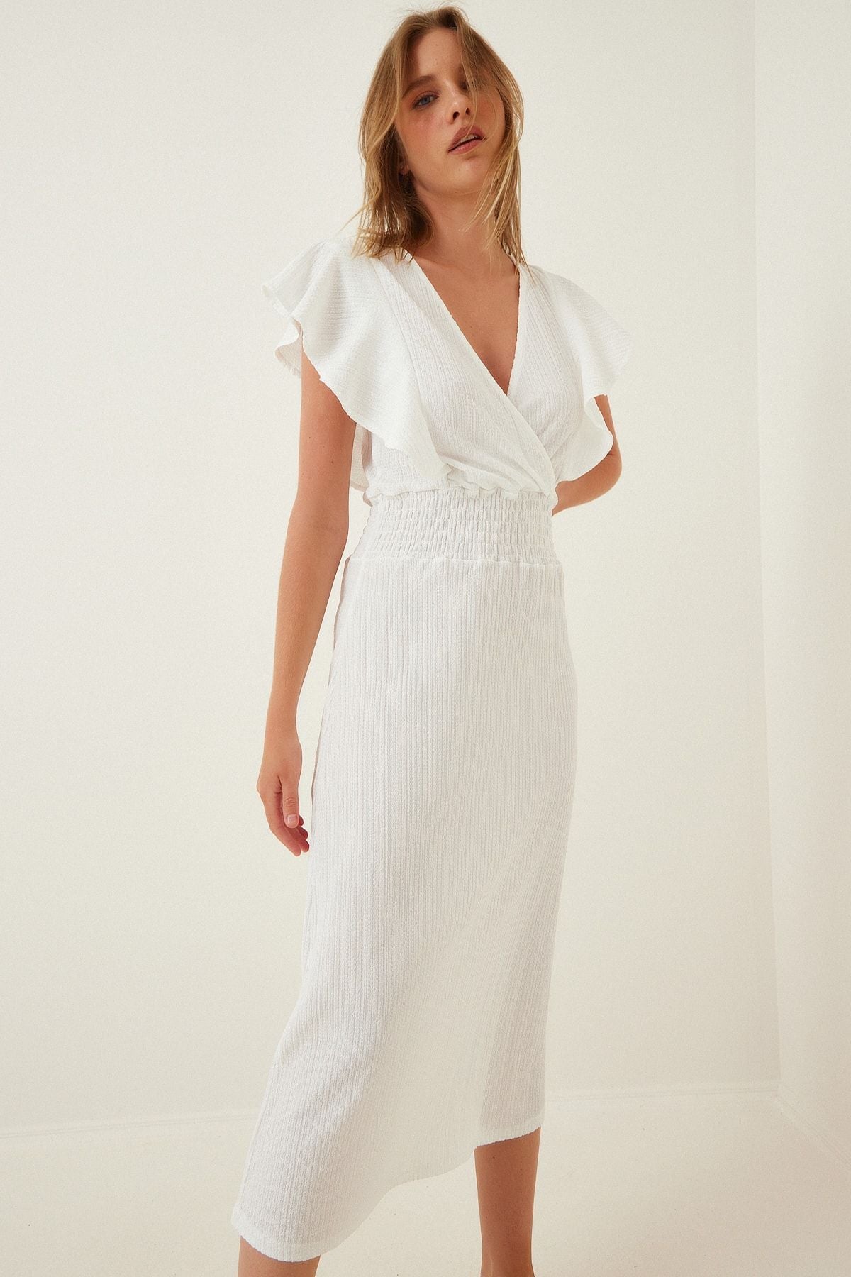 Woman White Volan with textured knitted dress CI00025