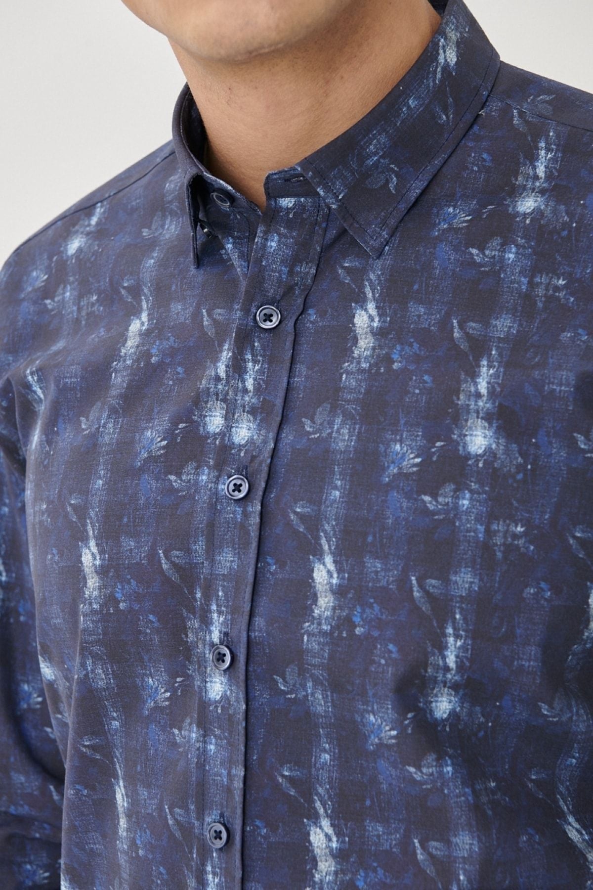 Men's navy blue slim fit narrow cut buttoned collar printed navy blue shirt