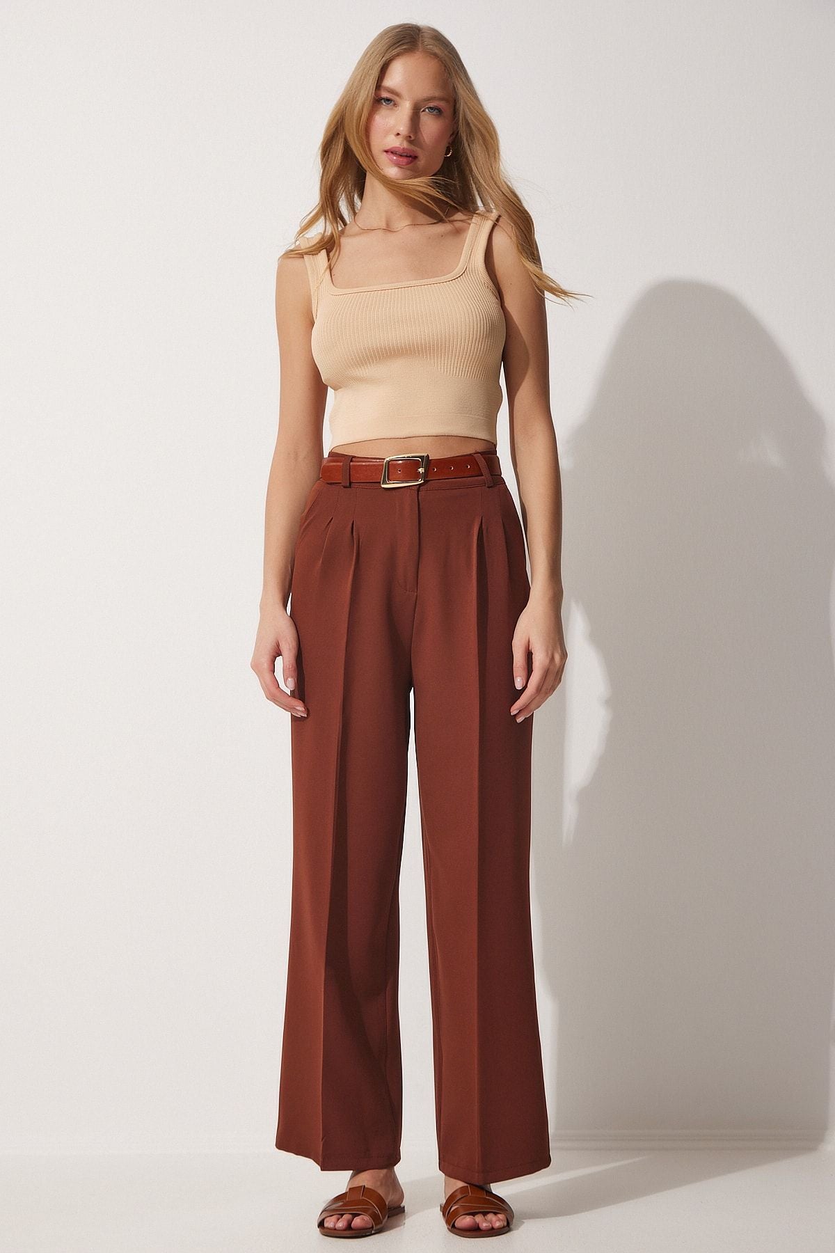 Female Brown Wide Paça Masculine Weaving Pants HG00001