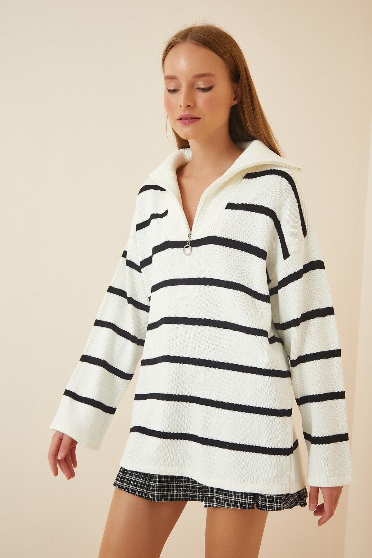 Female Black Ecru Zippered Striped Oversize Long Knitwear Sweater VA00031