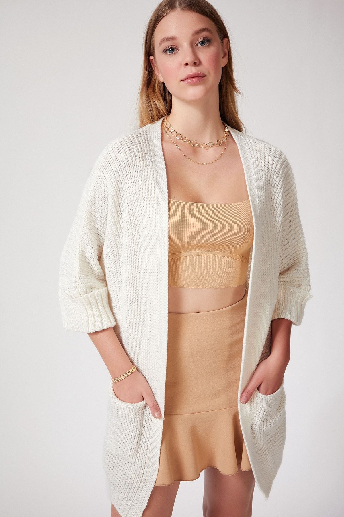 Women's Creamy White Oversize long pocket knitwear cardigan AS00003