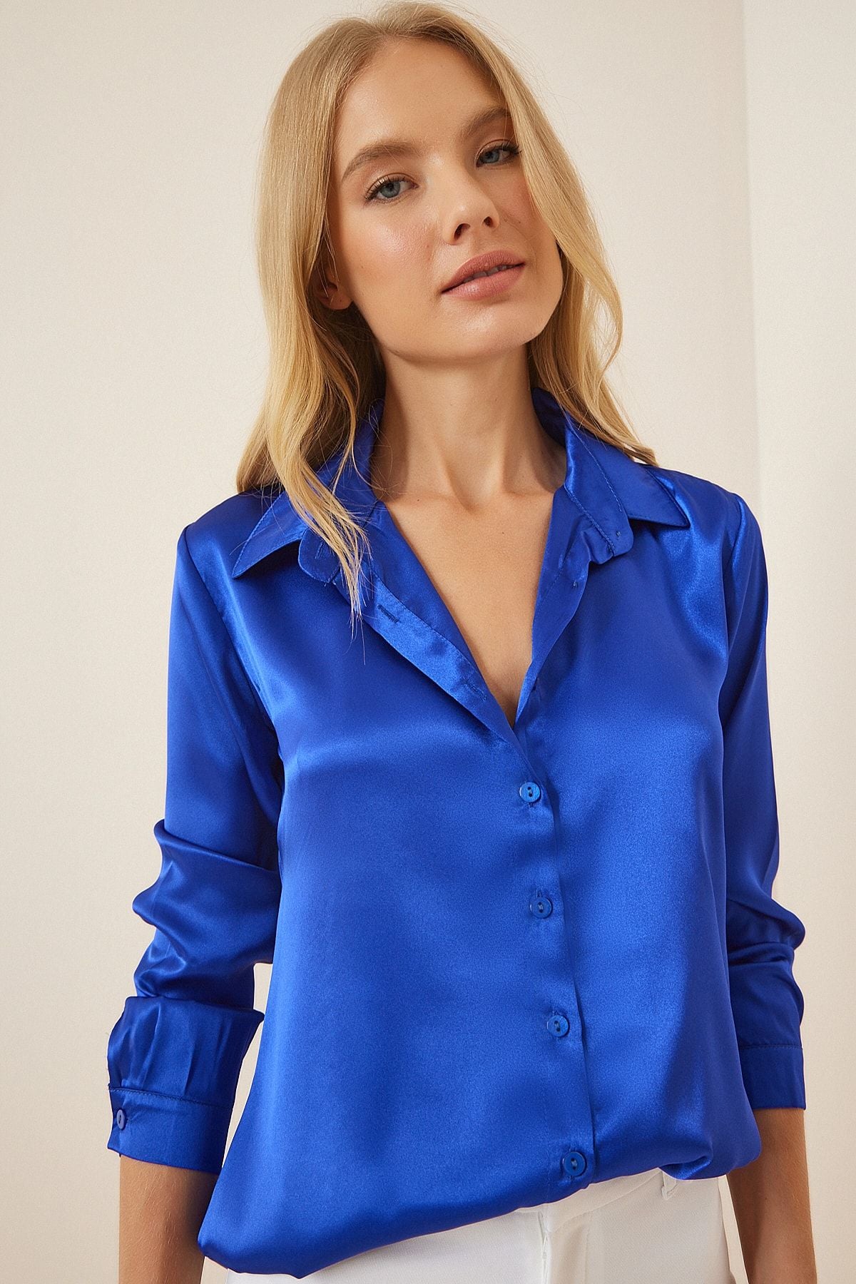 Woman Cobalt Blue Lightly Casting Satin Surface Shirt DD00990