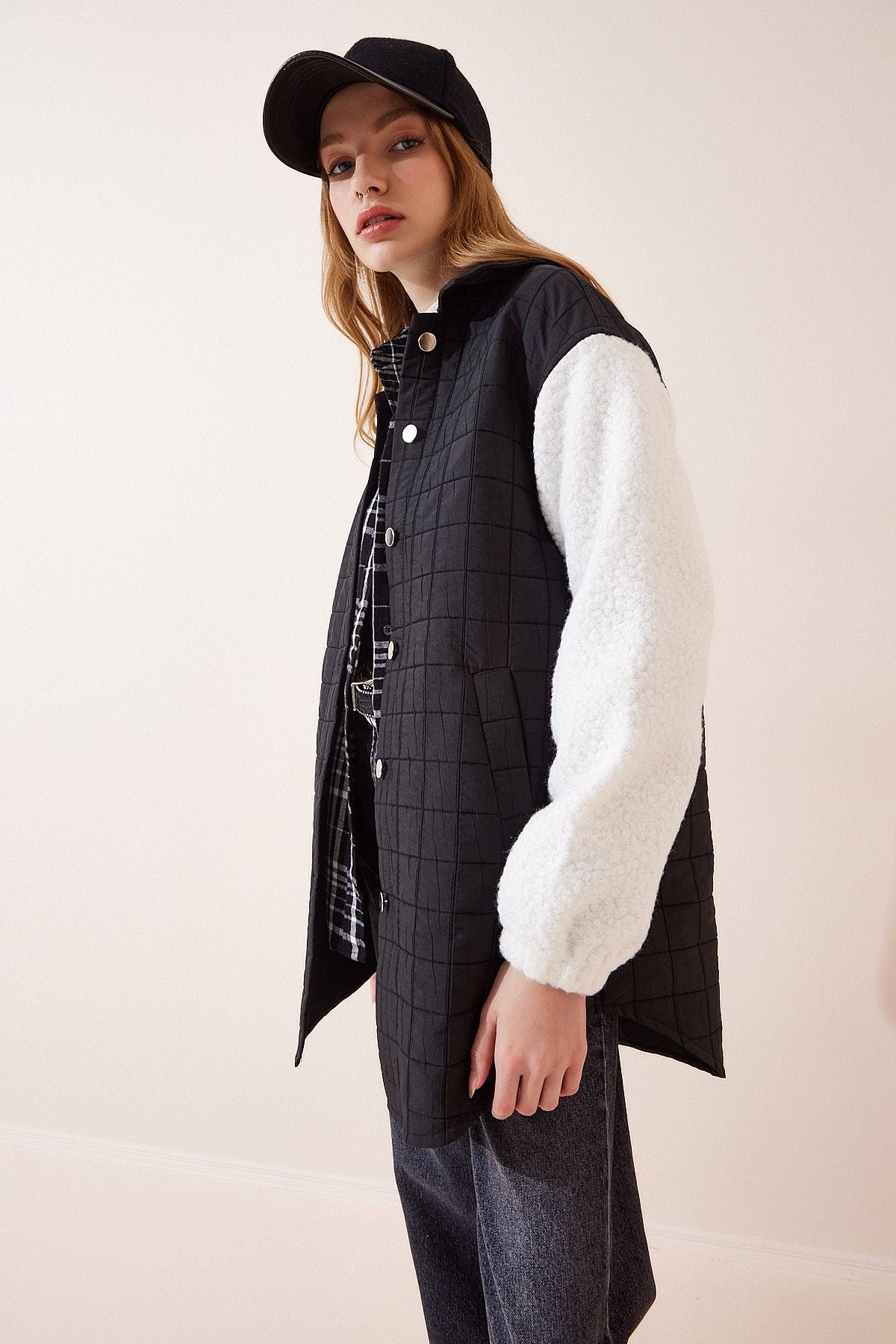 Female Black Polo Yaka Plush Arm Detail Jacket DD01146