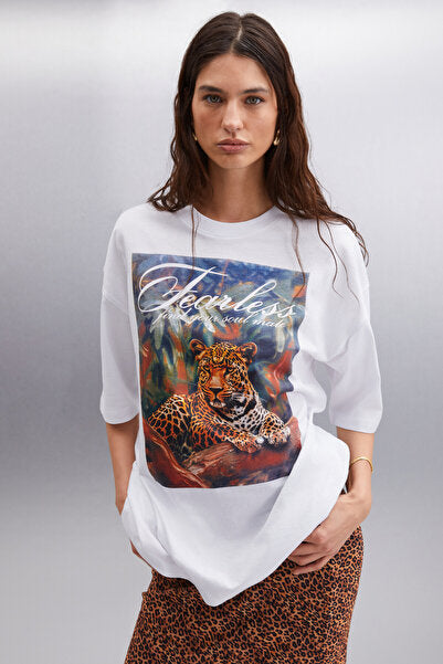 Aılis Women's 100% Cotton Oversize Fit Printed White T-shirt