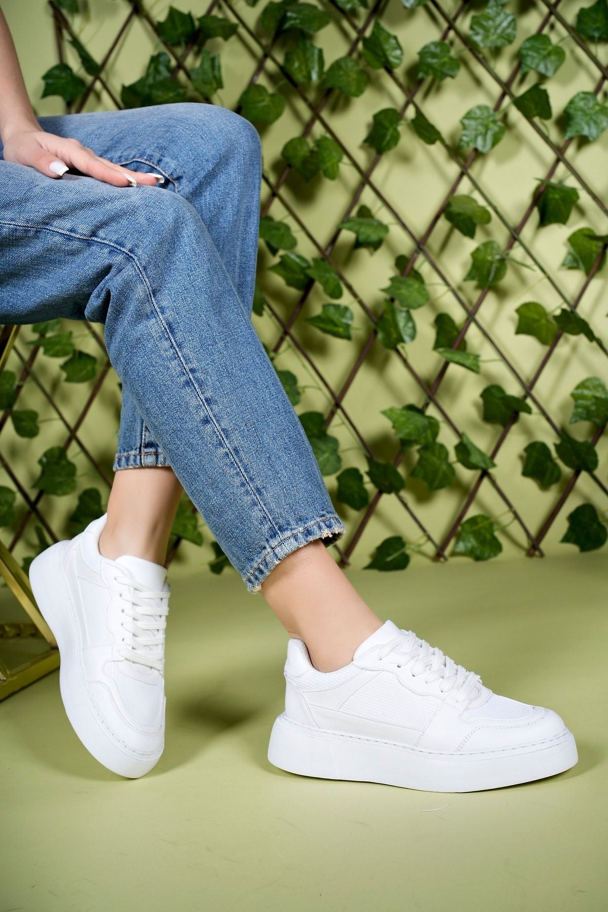 Woman Sneaker 0012339 White