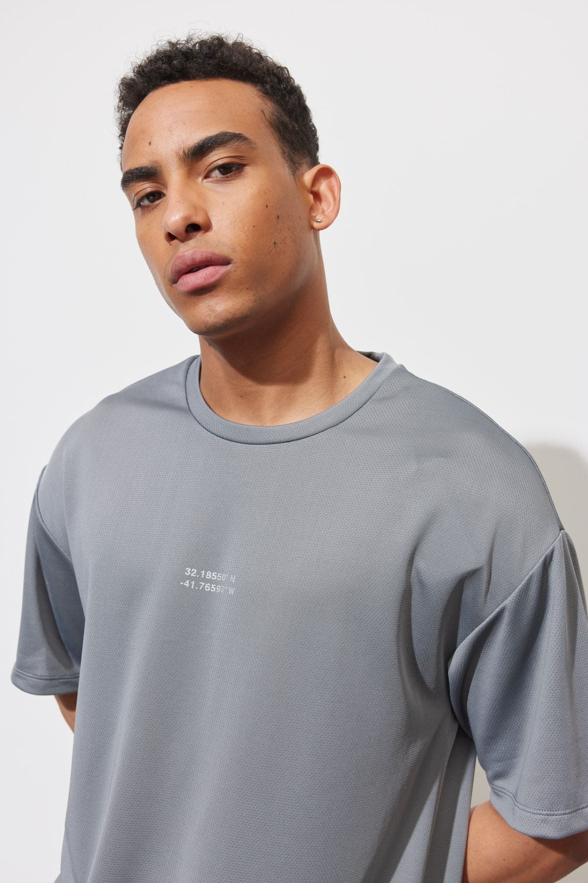 Men's gray loose fit bike collar t -shirt