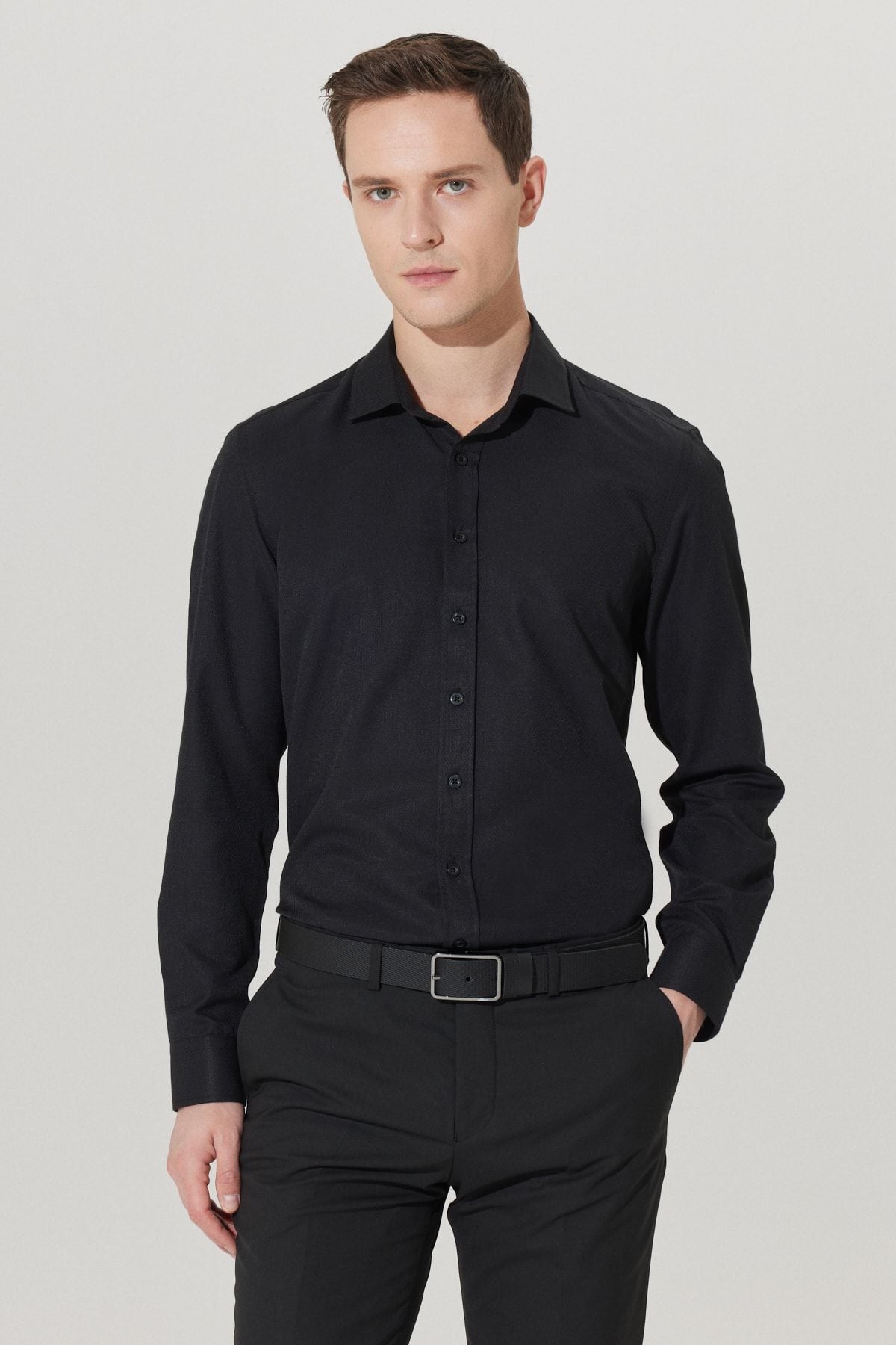Men's black slim fit narrow cut classic collar Amesty shirt