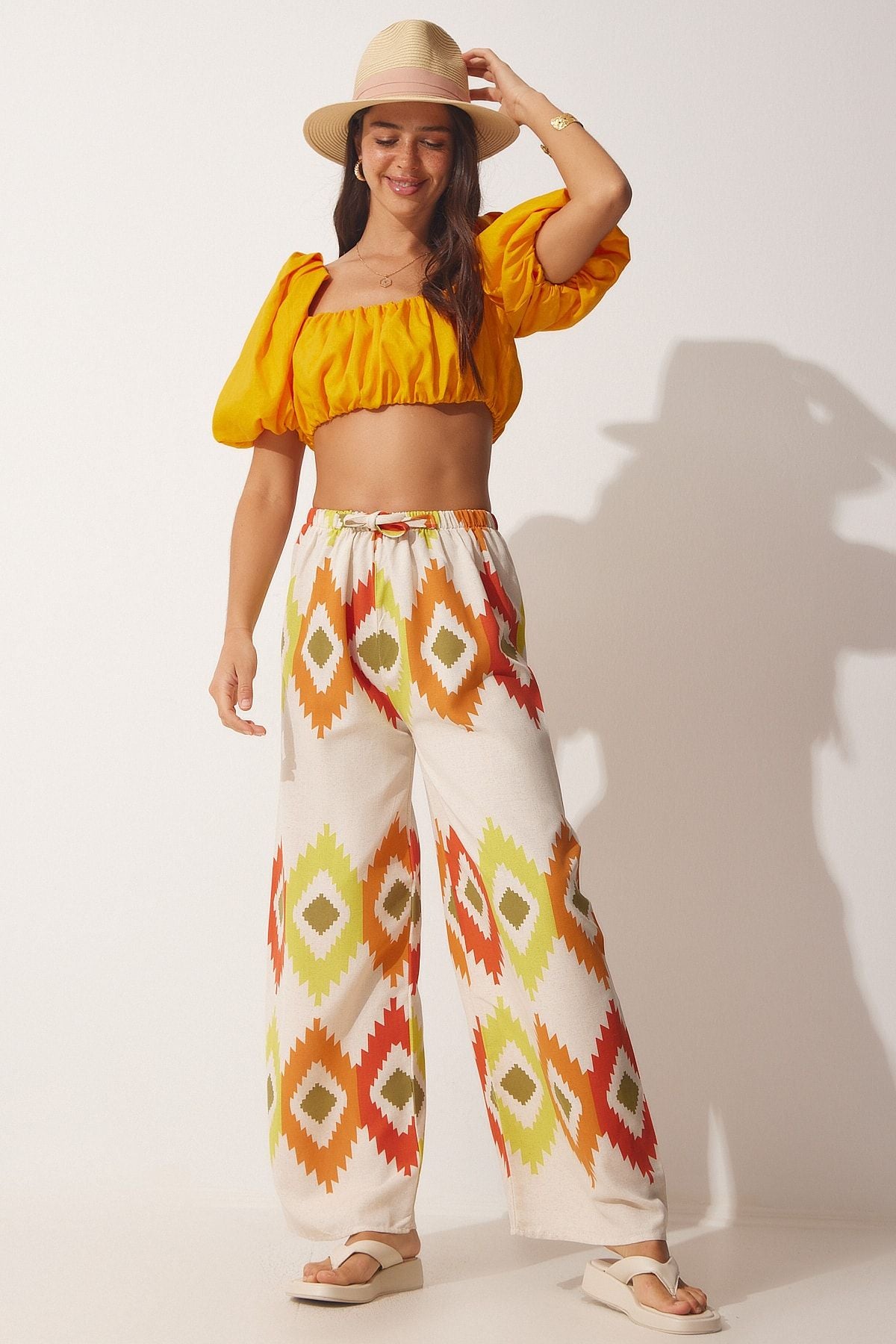Woman Yellow Cream Flower Linen Palazzo Pants BH00385