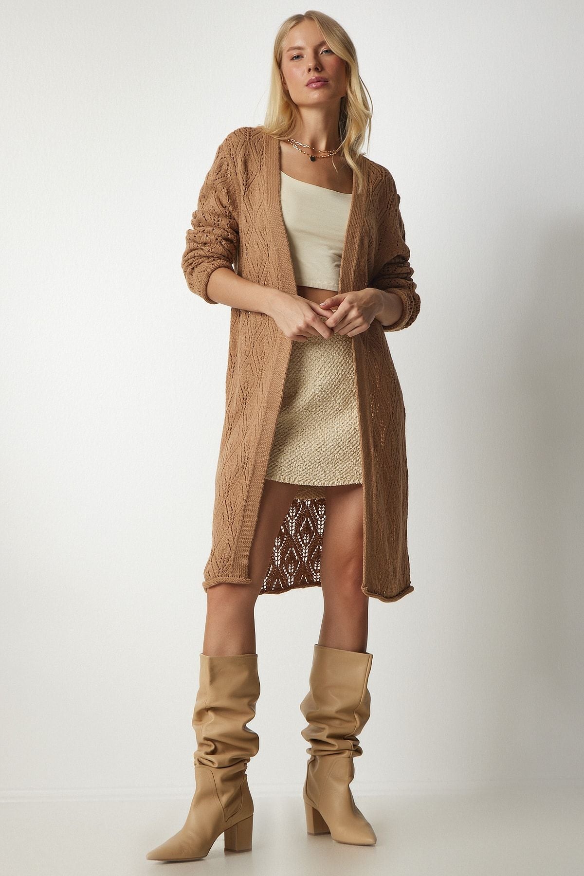 Female Biscuit Offer Long Knitwear Cardigan MX00136