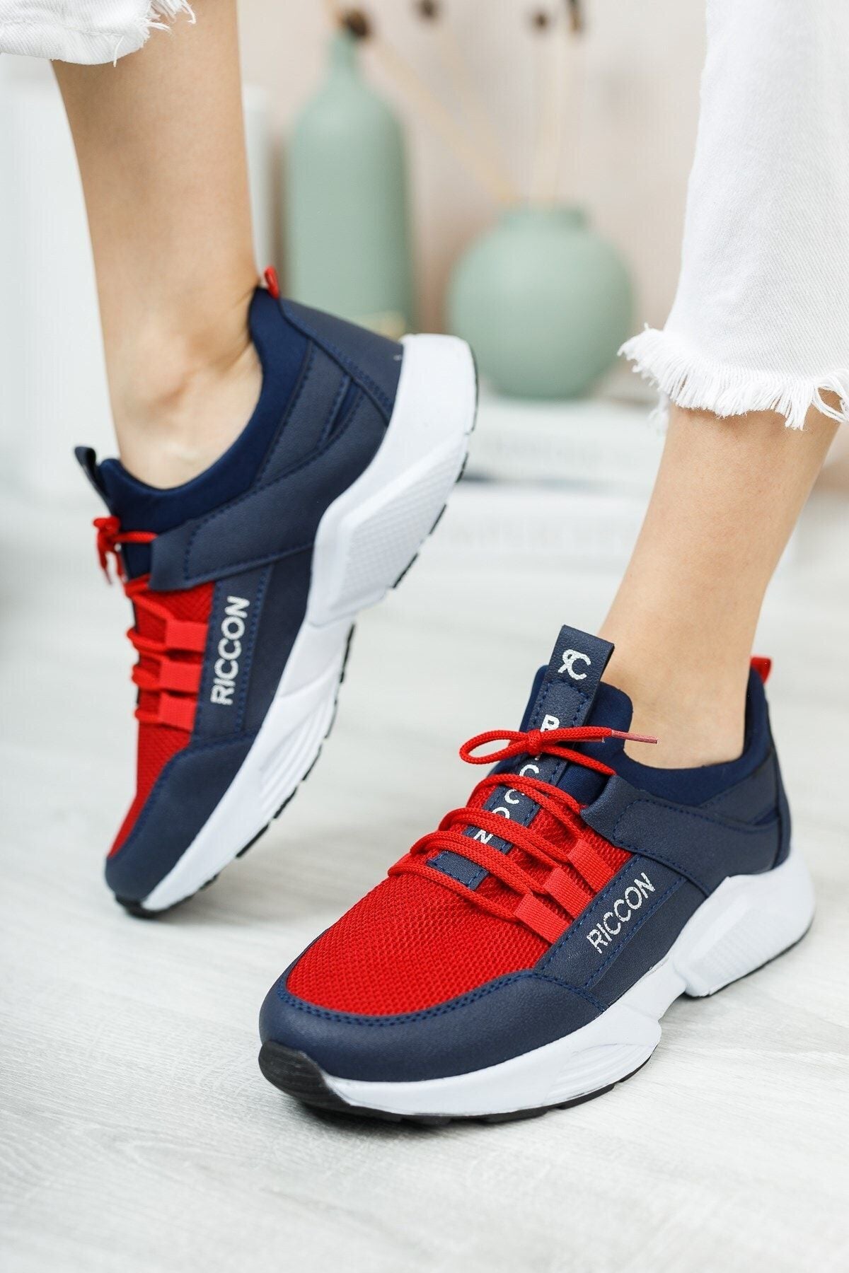 Unisex Navy Blind Late Sneaker 0012072