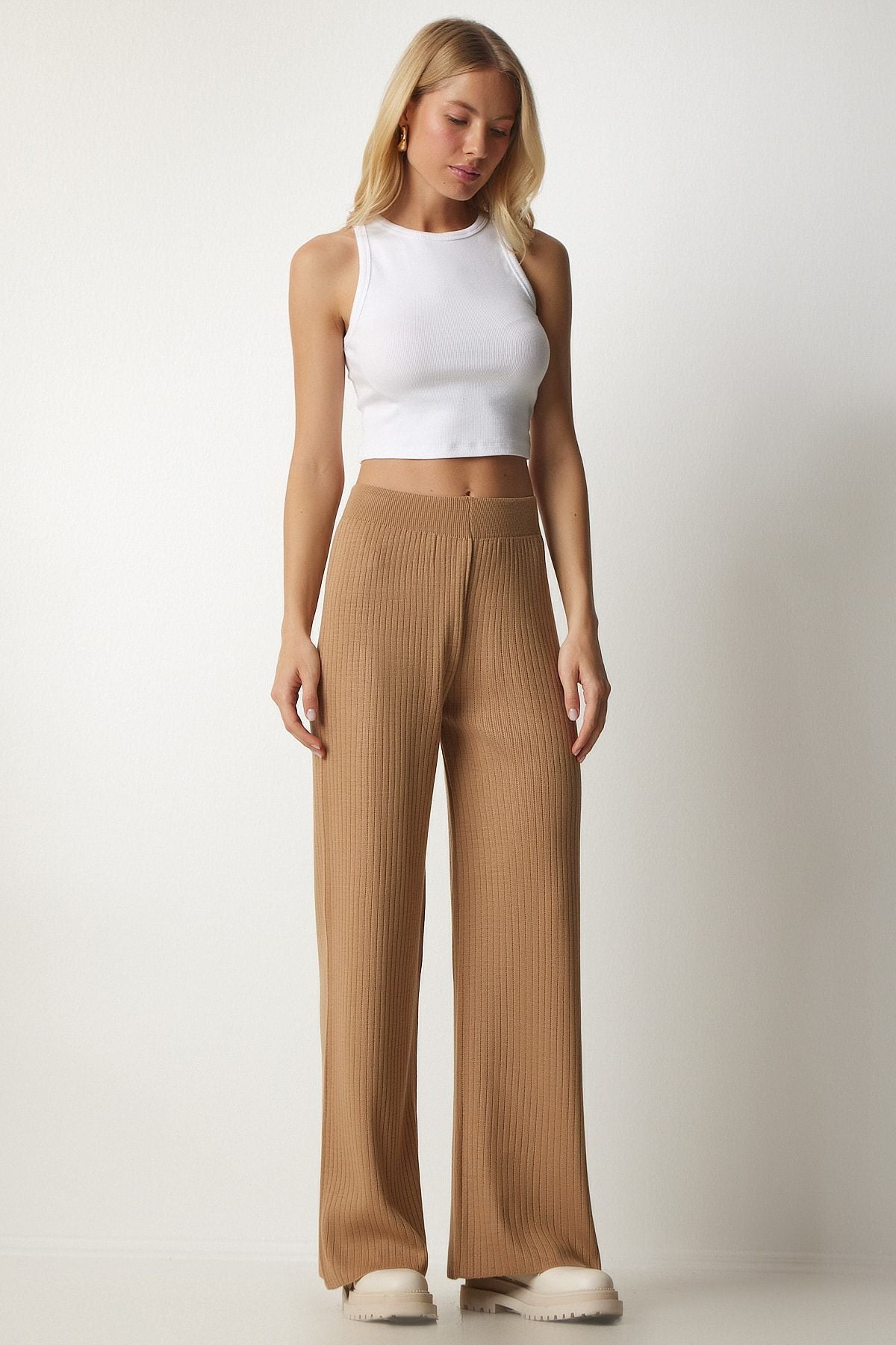 Female Biscuit Red Triko Pants Ki00096