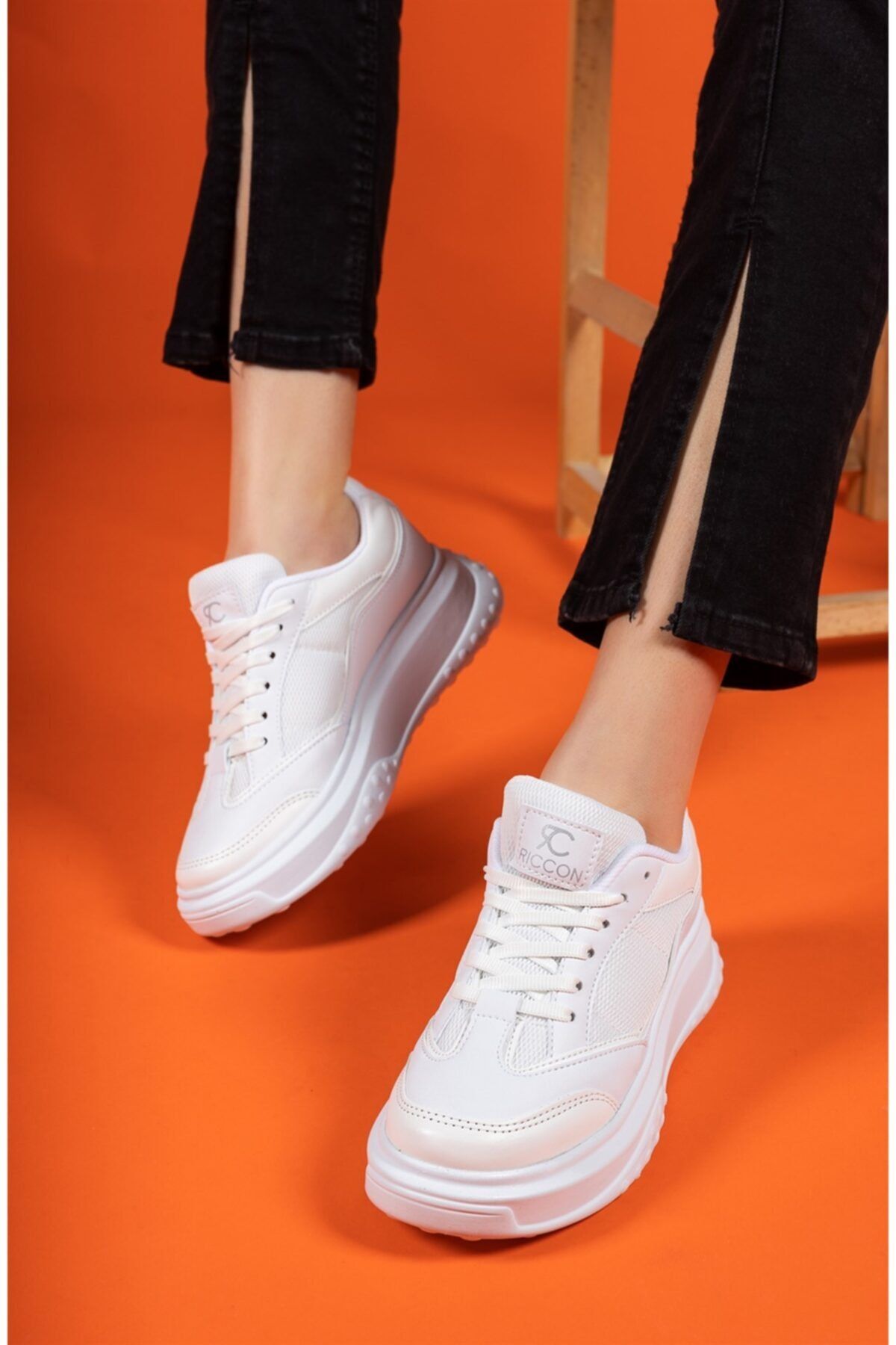 White Woman Sneaker 0012153