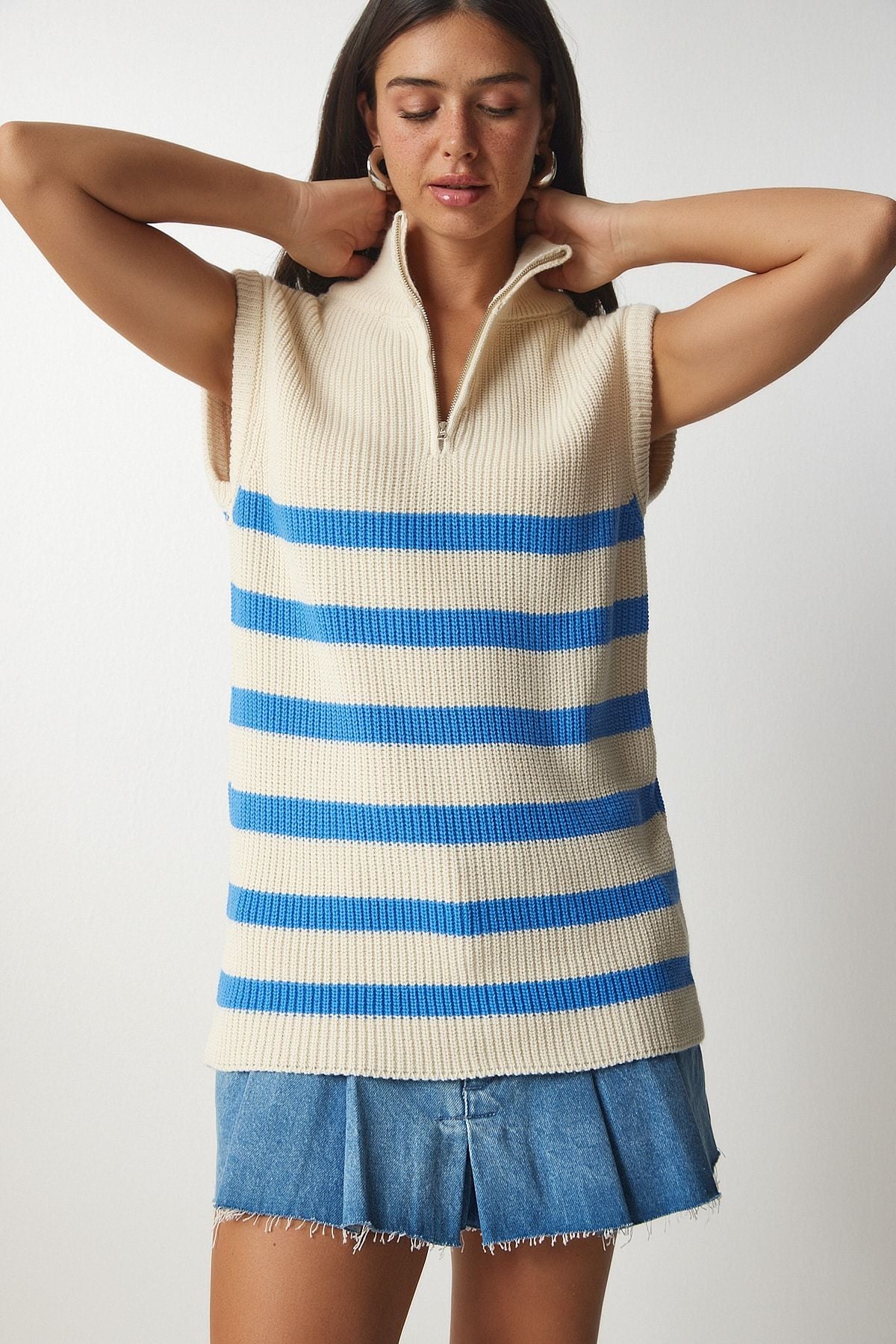 Women's Cream Blue Zippered collar striped sweater MX00123