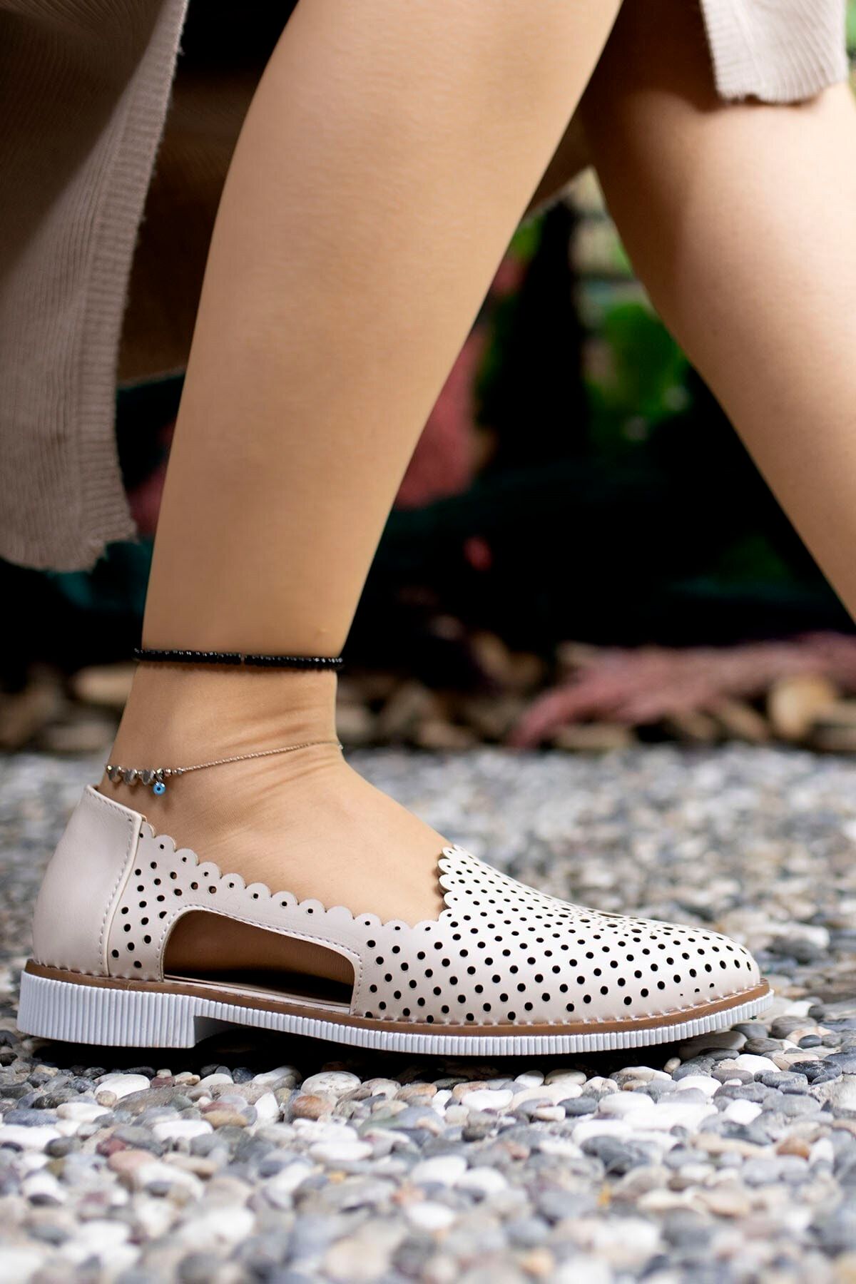 Female Beige Daily Shoes 0012503