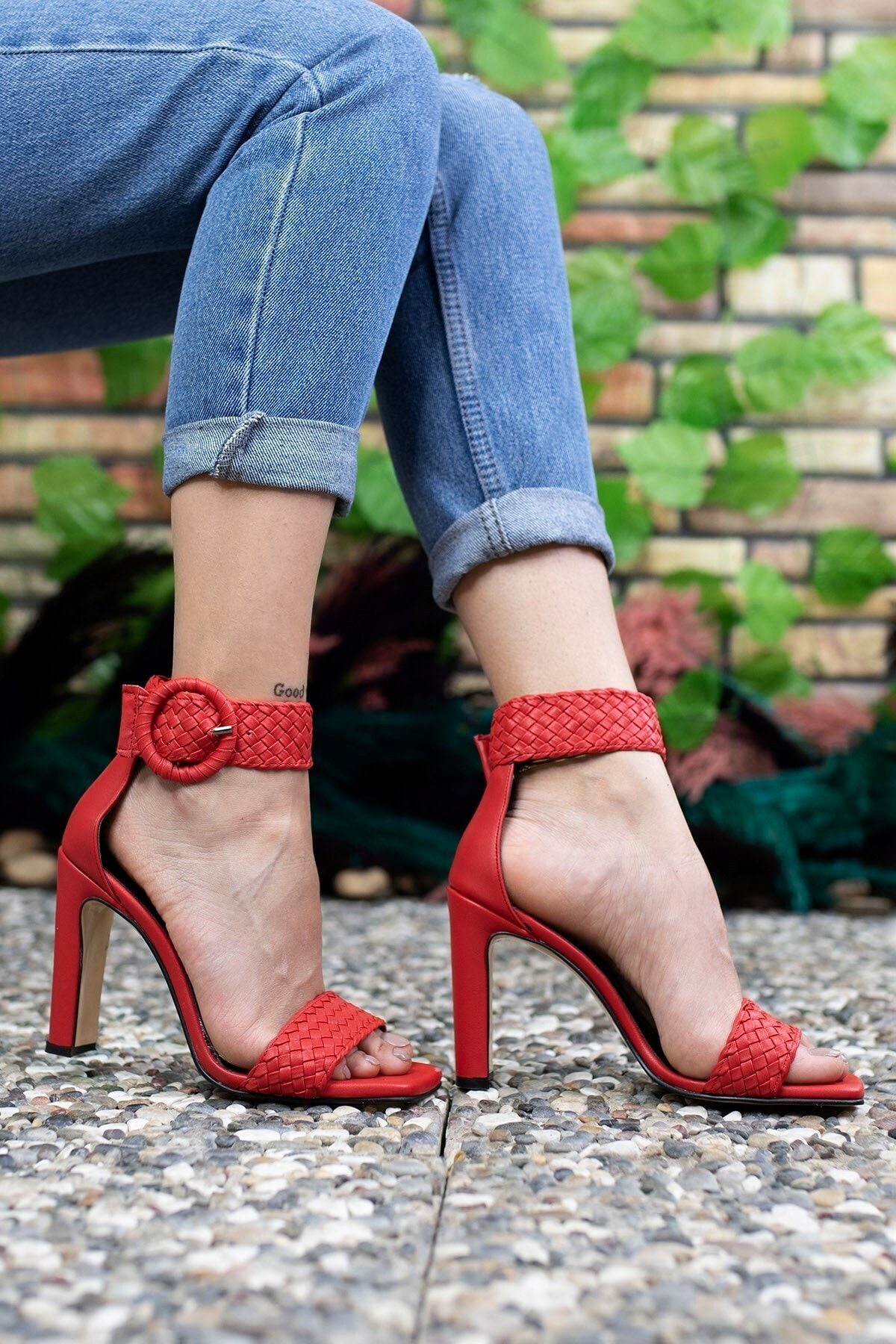 Woman Red High Heels Shoes 0012909