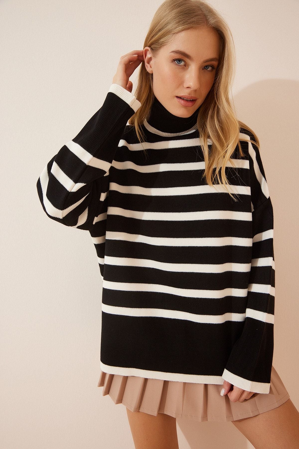 Women's Bone Black Fisherman Yaka Oversize striped knitwear sweater BV00014