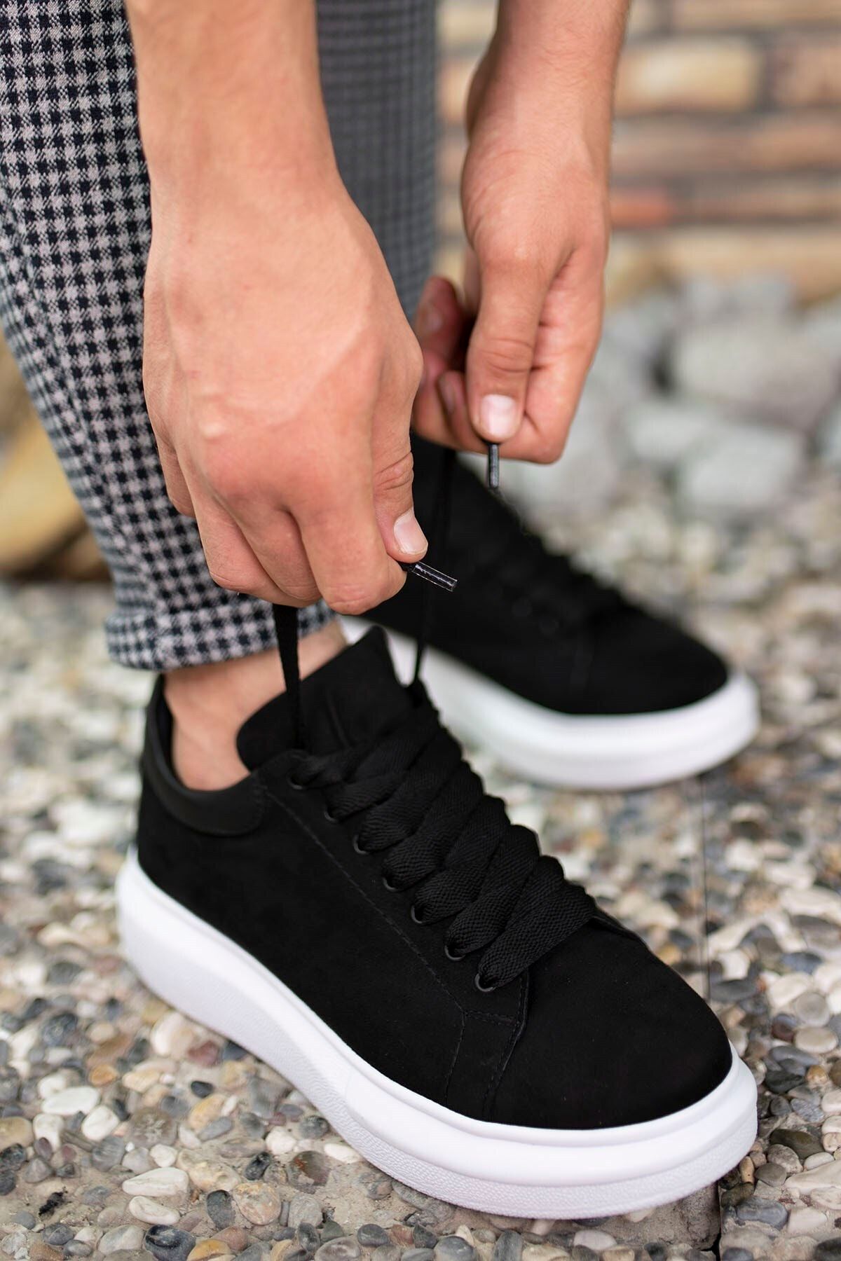 Suede black and white male sneaker 0012360