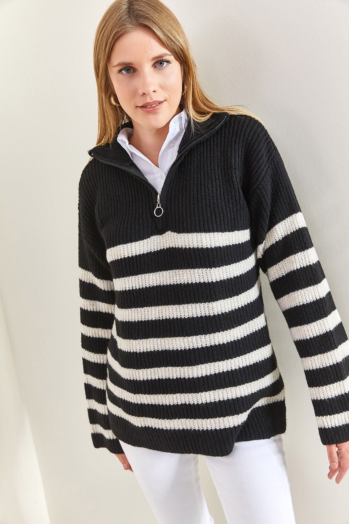 Woman Zippered Striped Oversize Knitwear Sweater