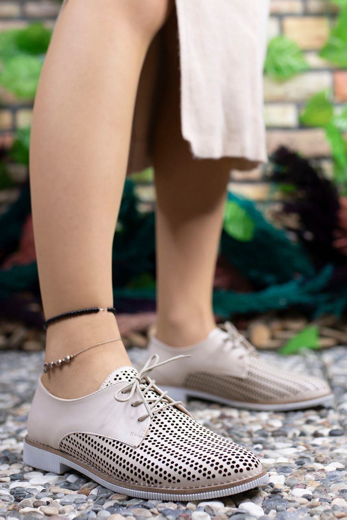 Female Beige Daily Shoes 0012501